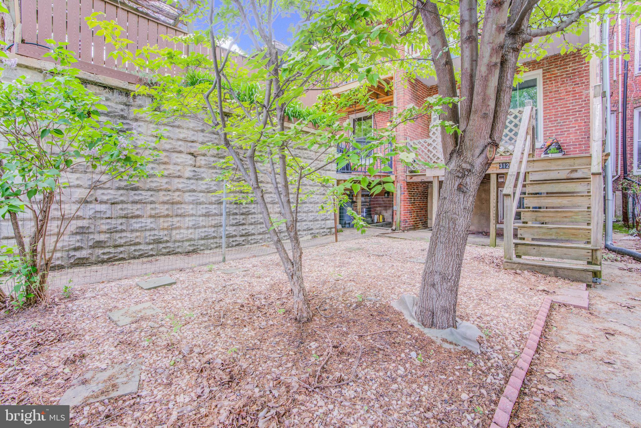 CHARLES VILLAGE - Residential