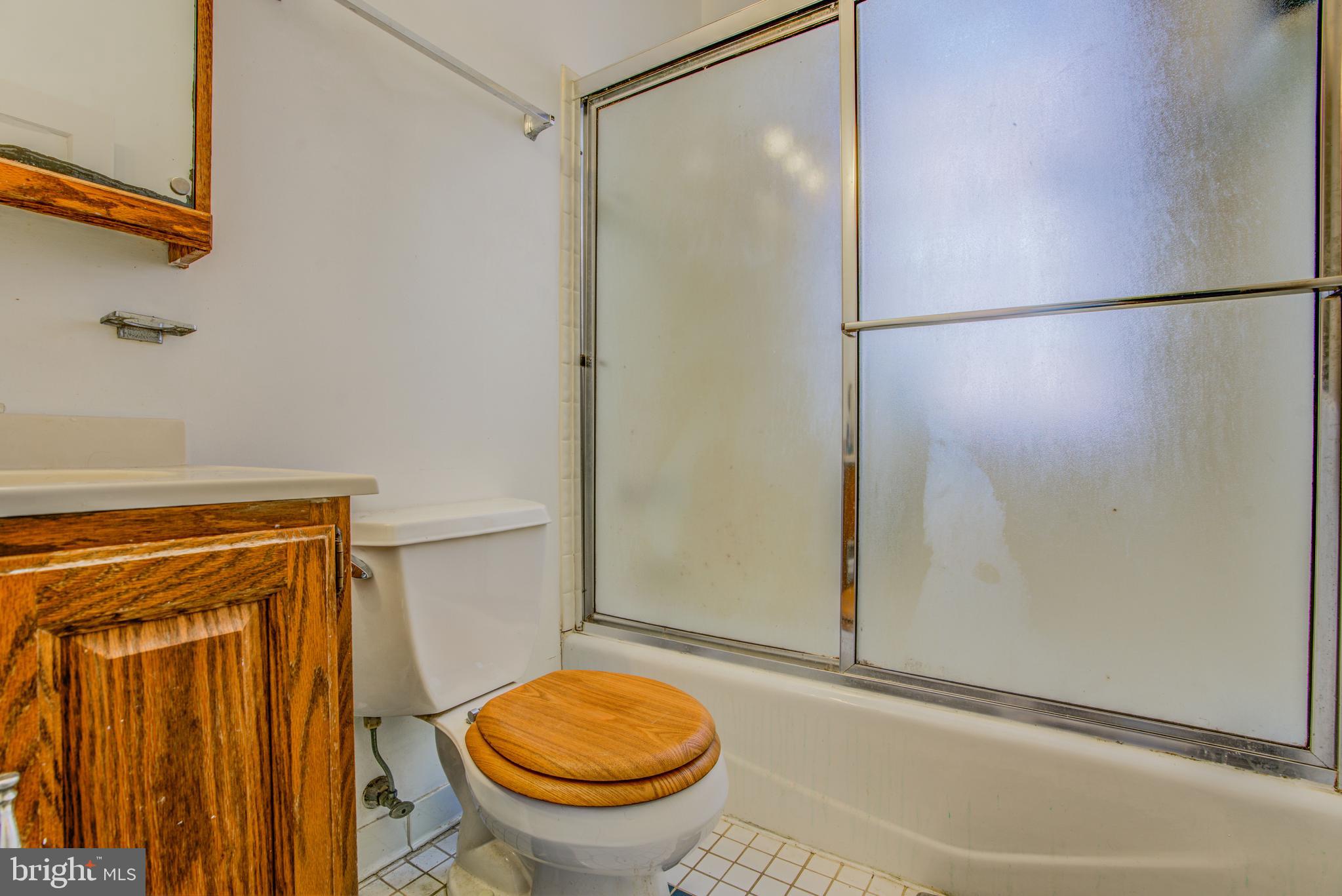 CHARLES VILLAGE - Residential