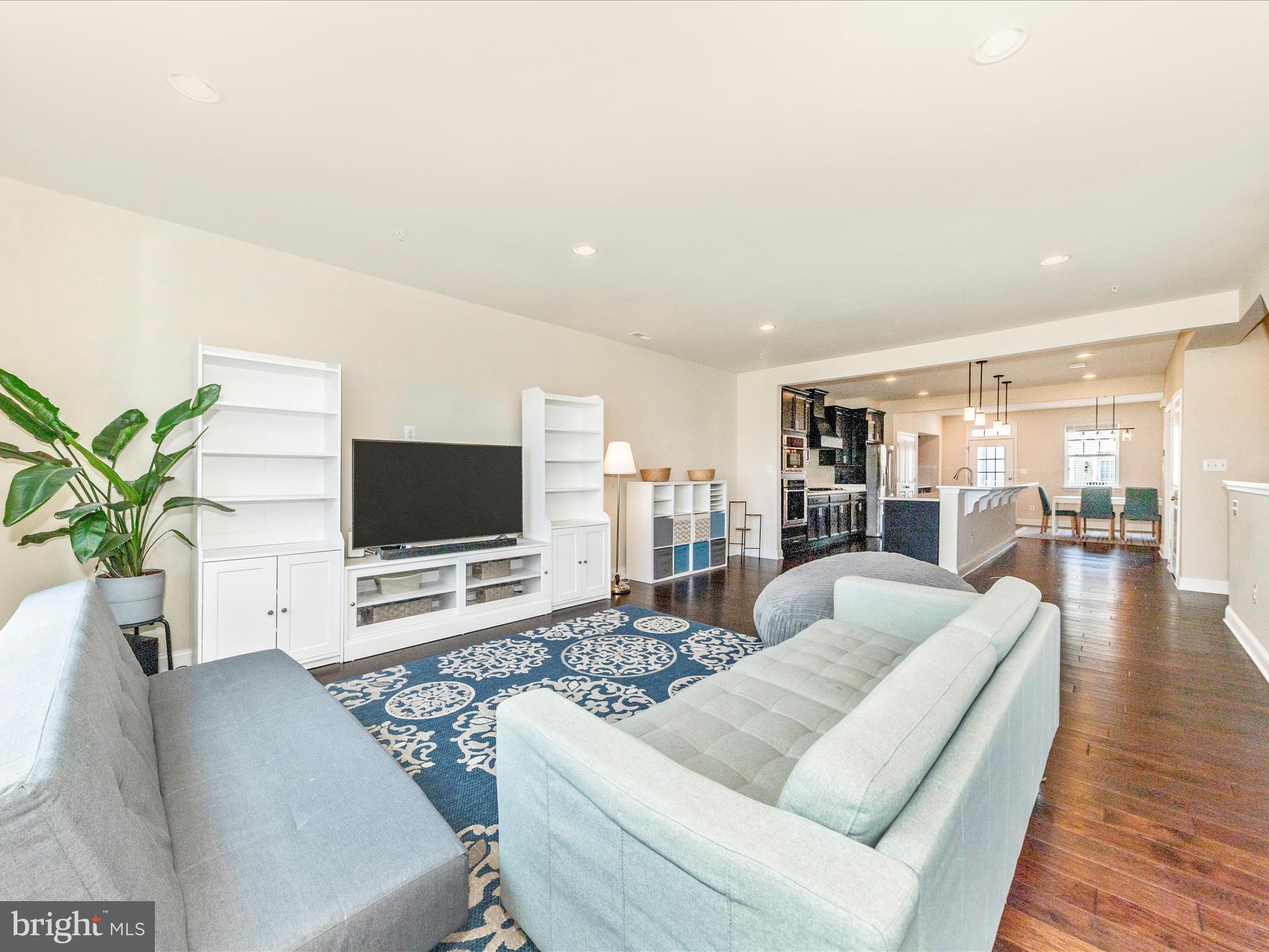 WESTVIEW SOUTH - Residential