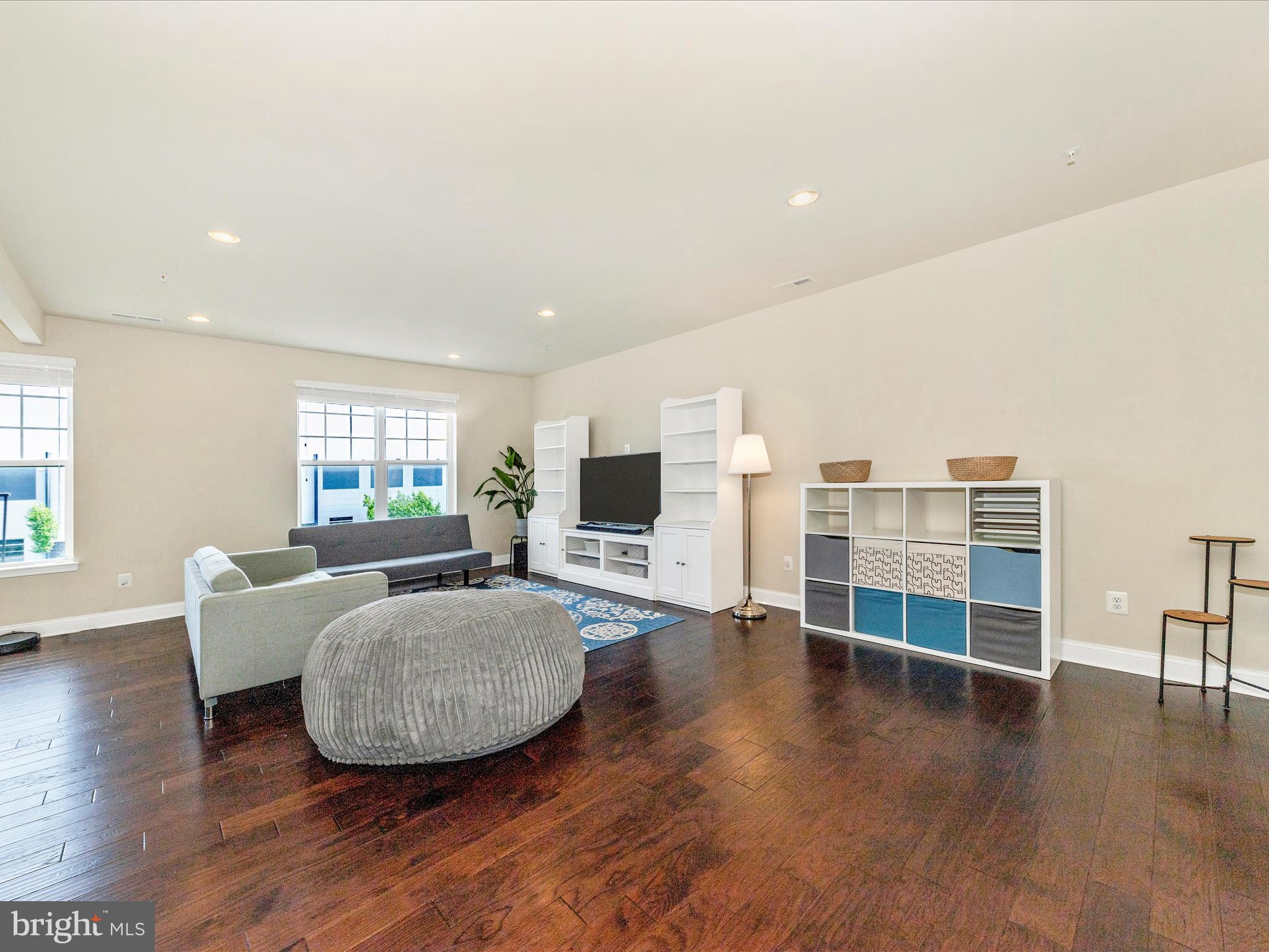 WESTVIEW SOUTH - Residential