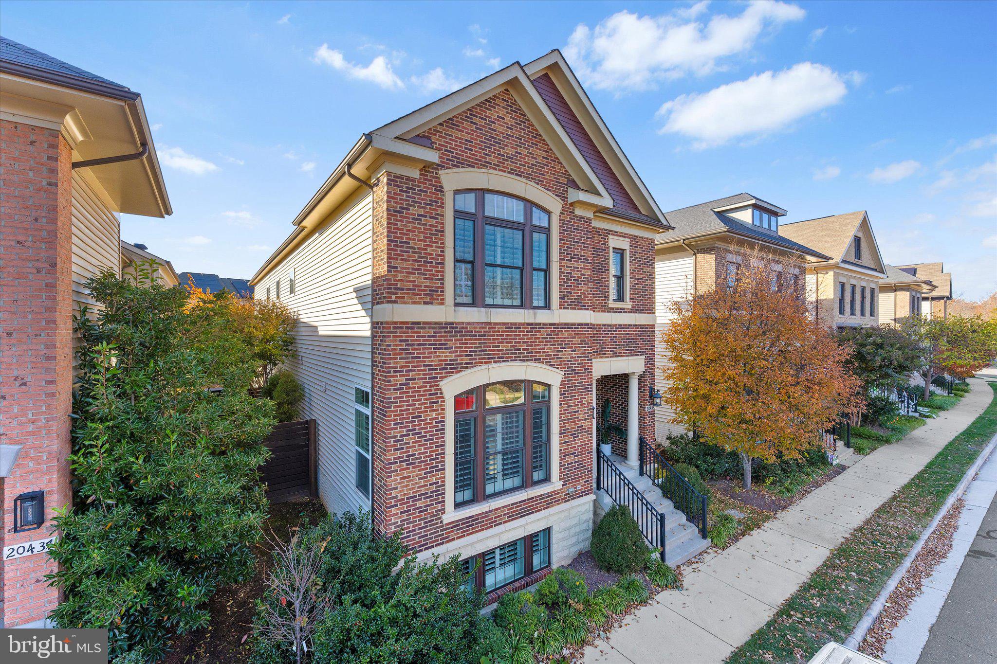 20433 SAVIN HILL DRIVE