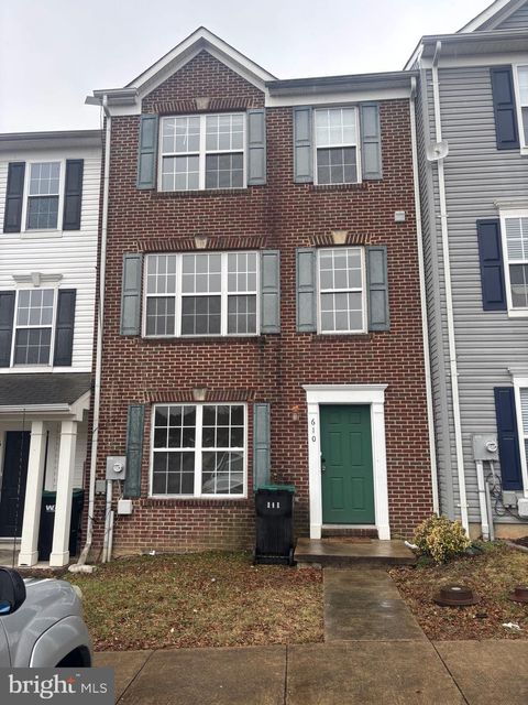 610 PENDLETON LANE STRASBURG VA 22657