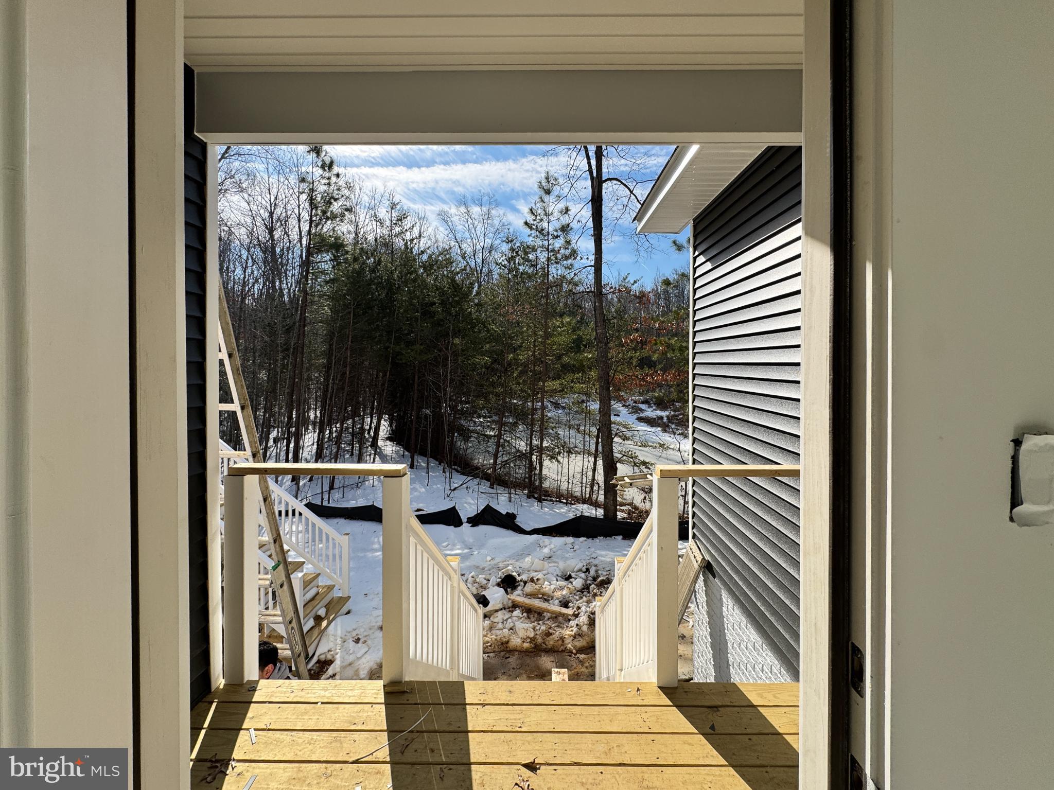 NOAH'S LANDING - Residential