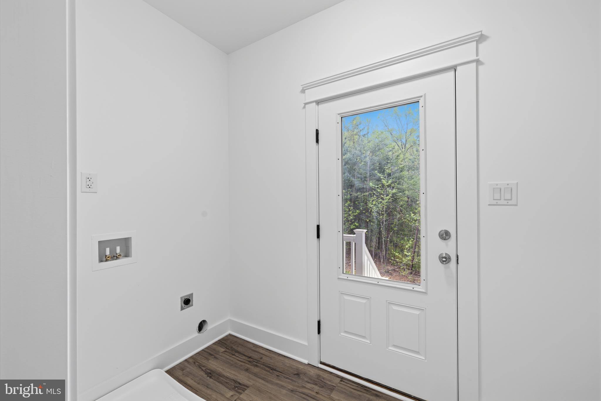 NOAH'S LANDING - Residential