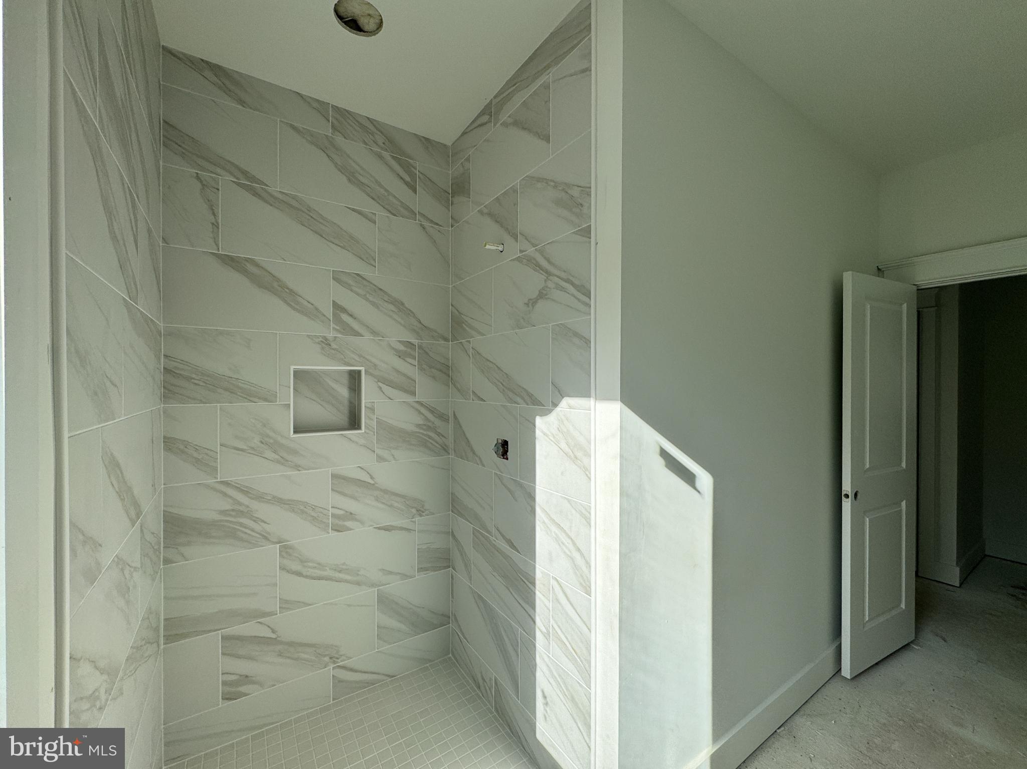 NOAH'S LANDING - Residential