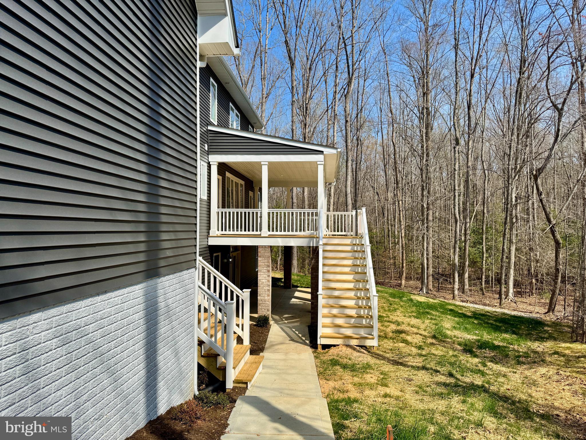 NOAH'S LANDING - Residential