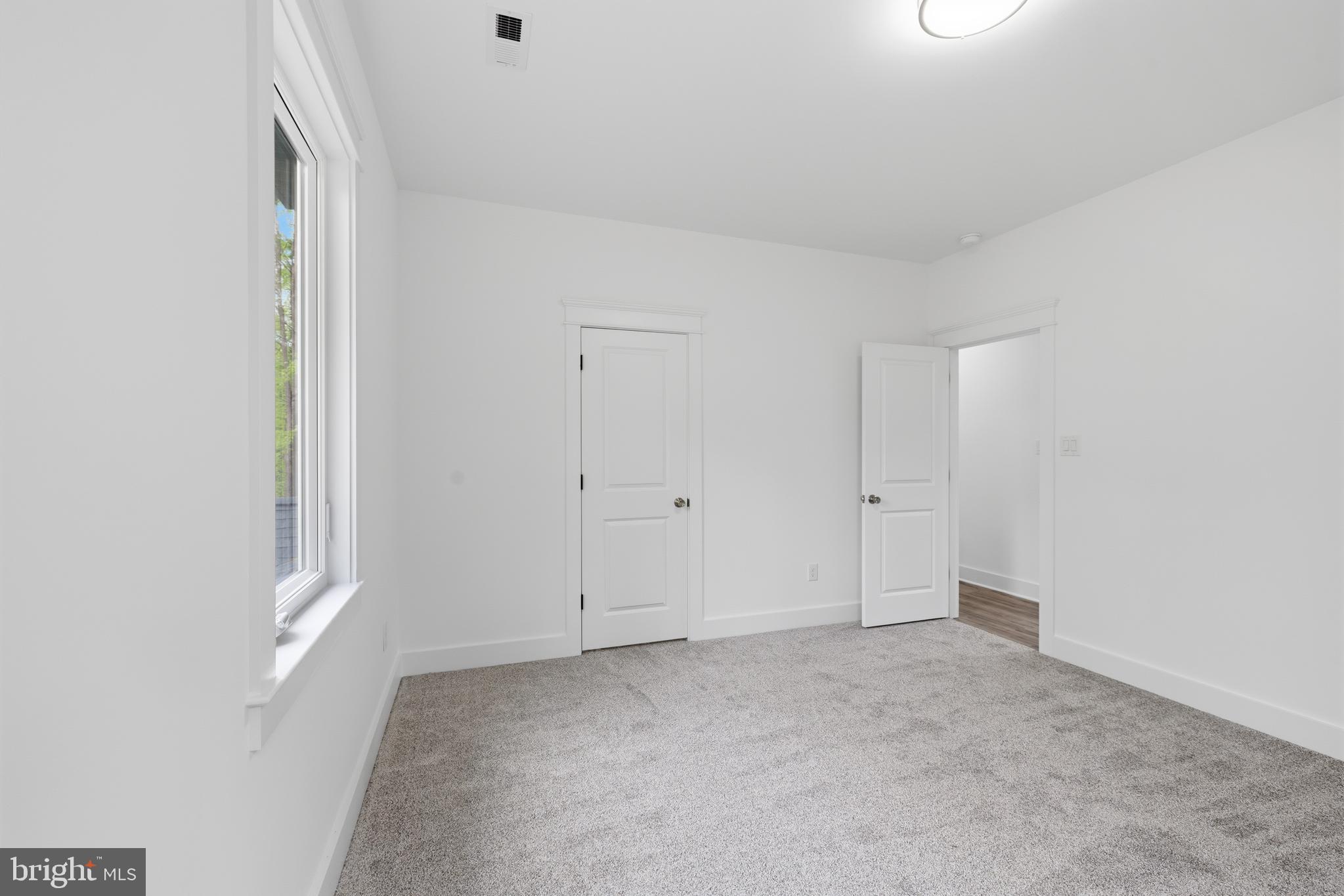 NOAH'S LANDING - Residential