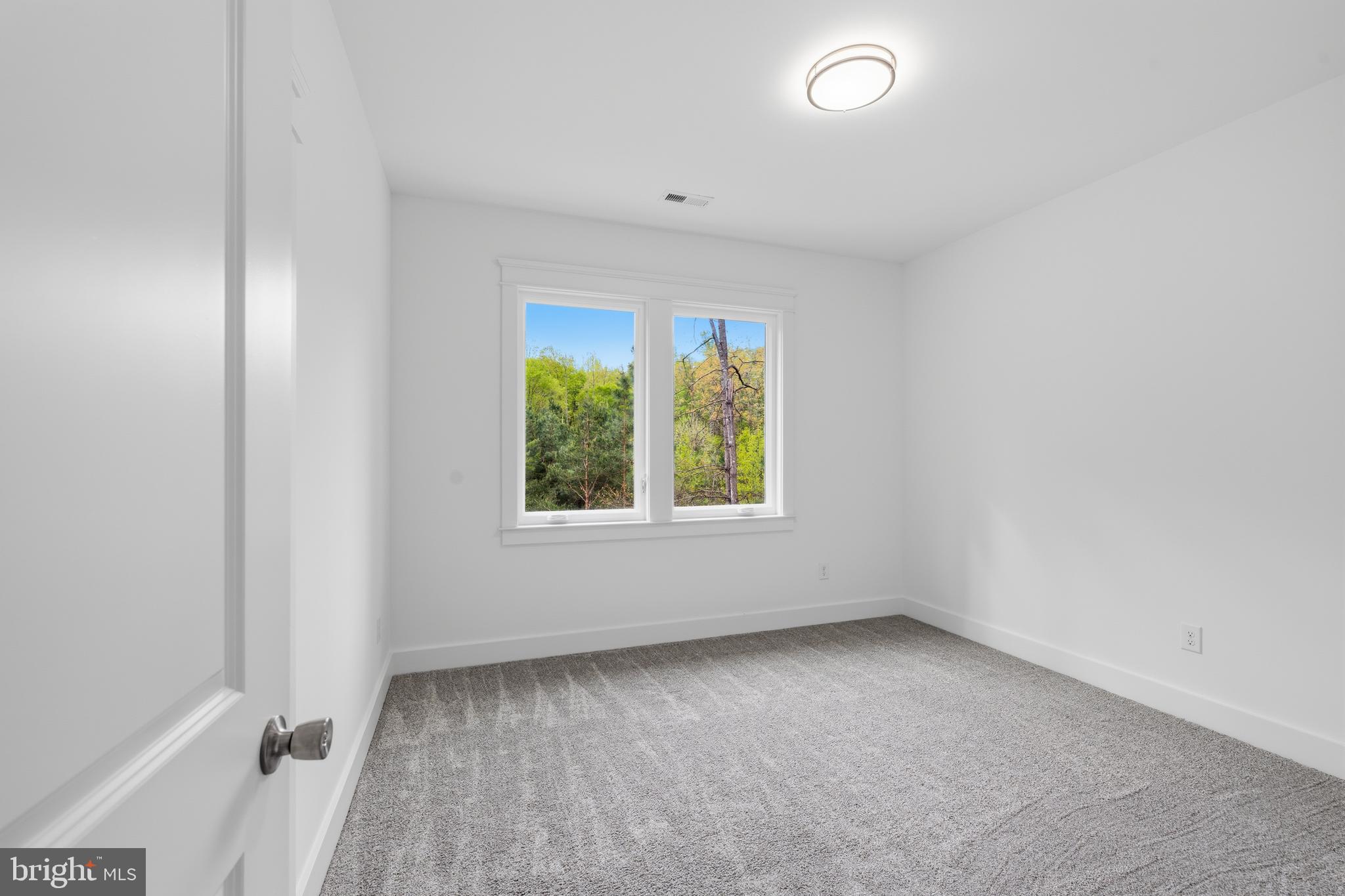 NOAH'S LANDING - Residential