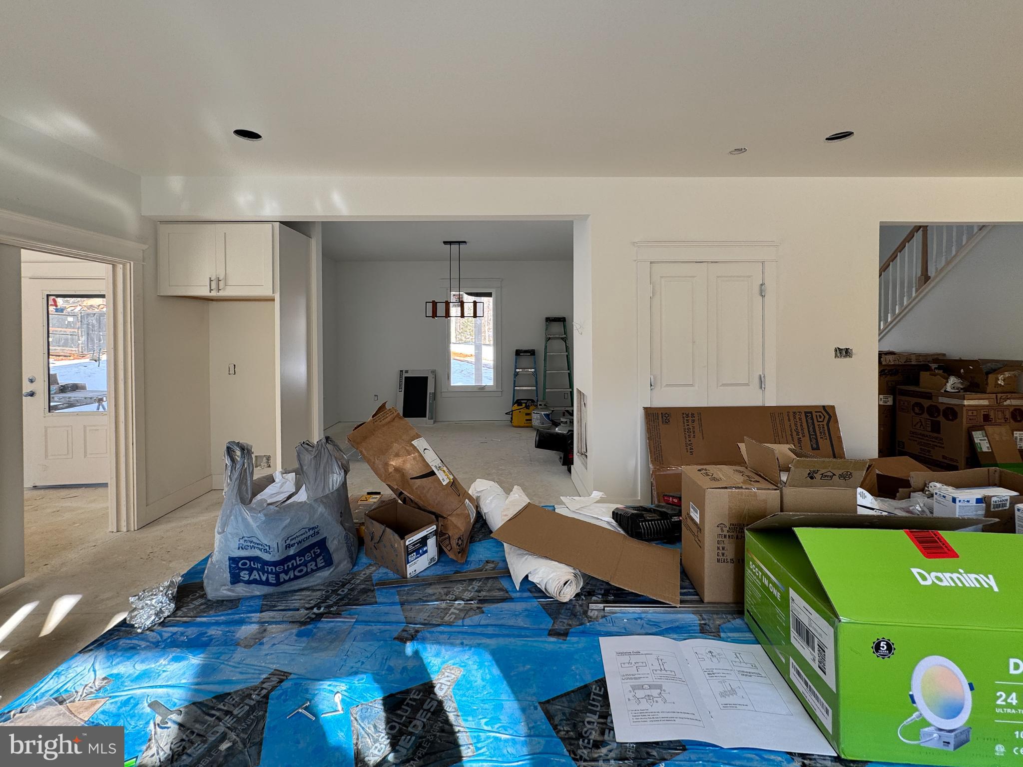 NOAH'S LANDING - Residential