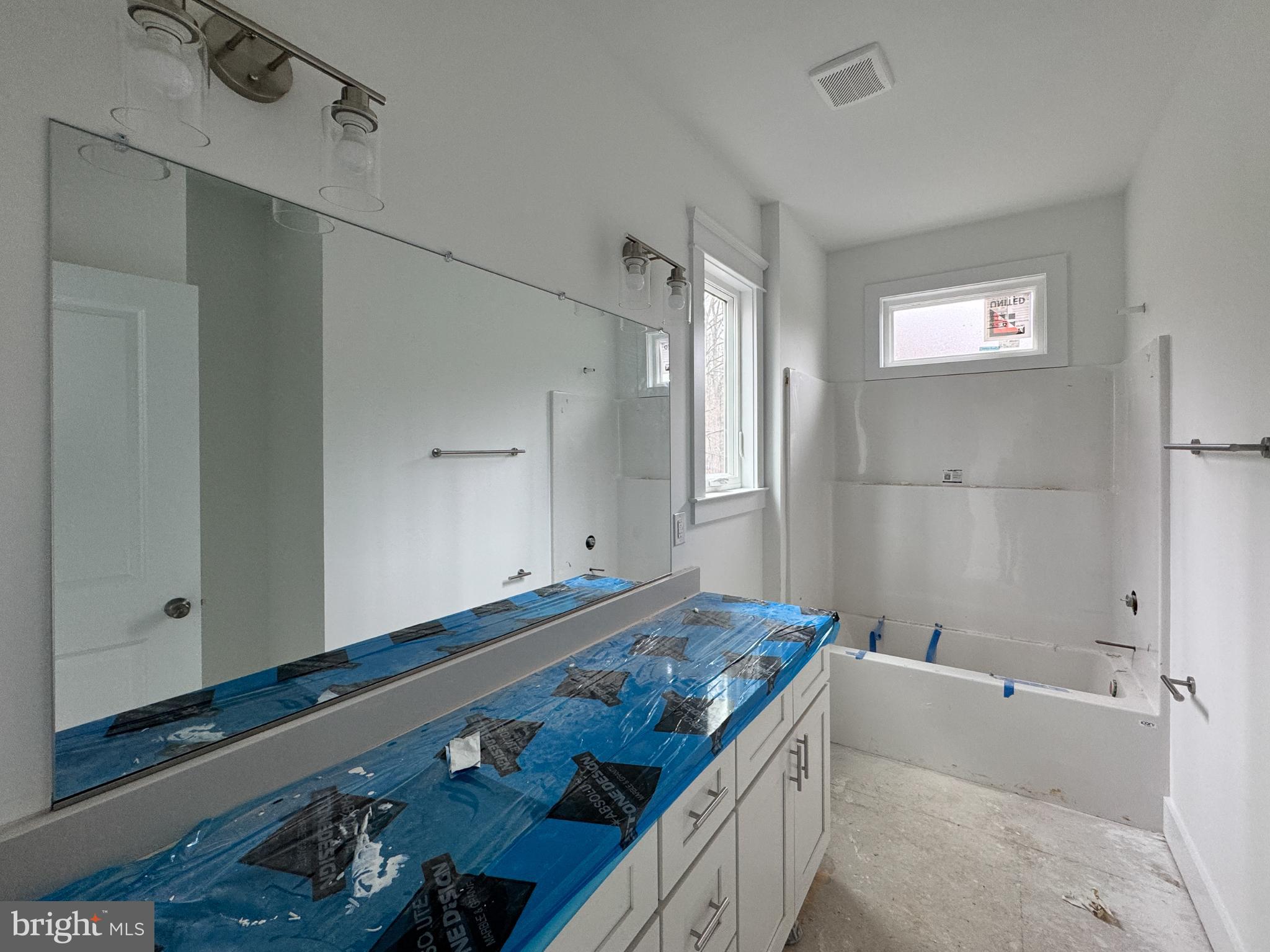 NOAH'S LANDING - Residential