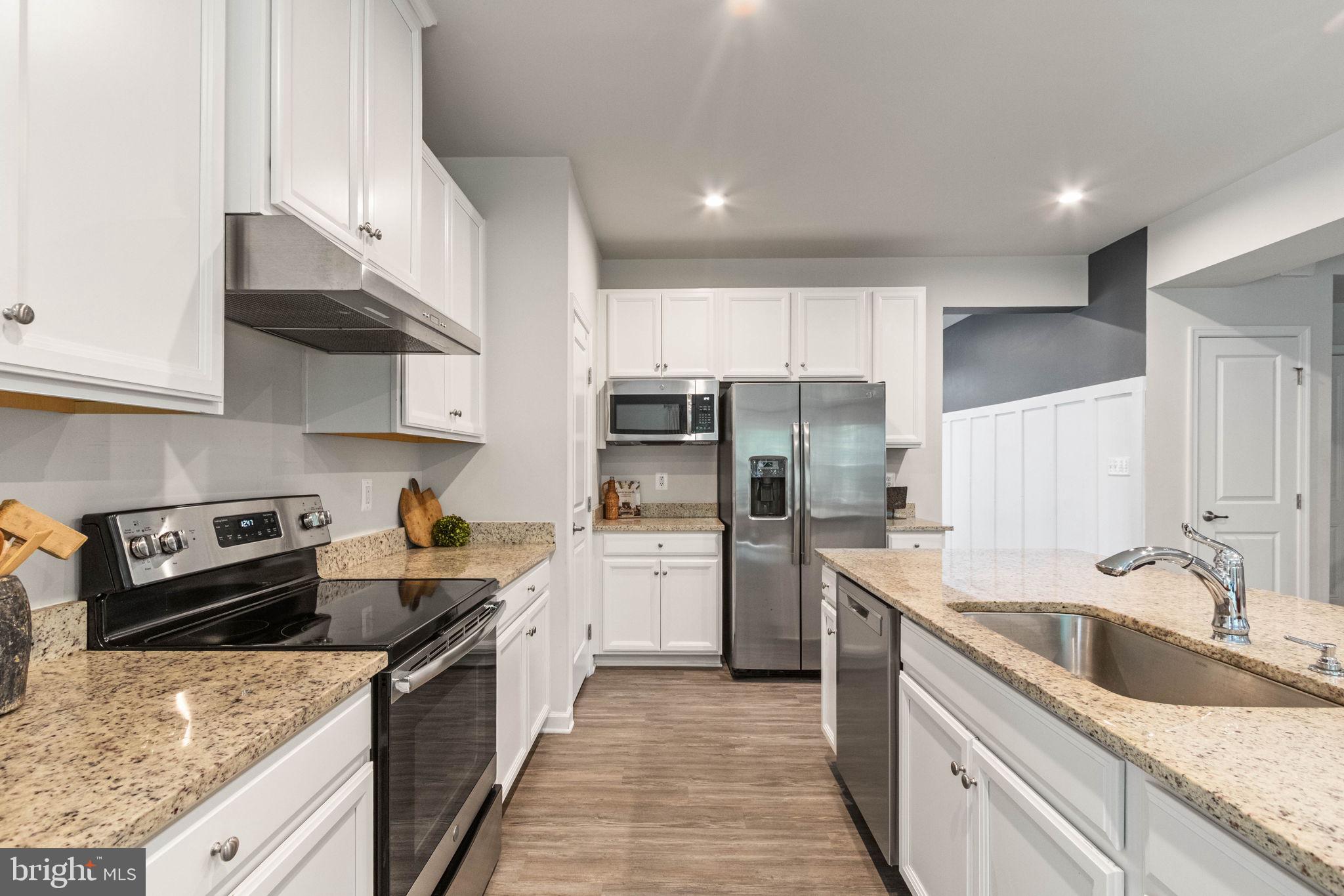 BROOKE VILLAGE - Residential