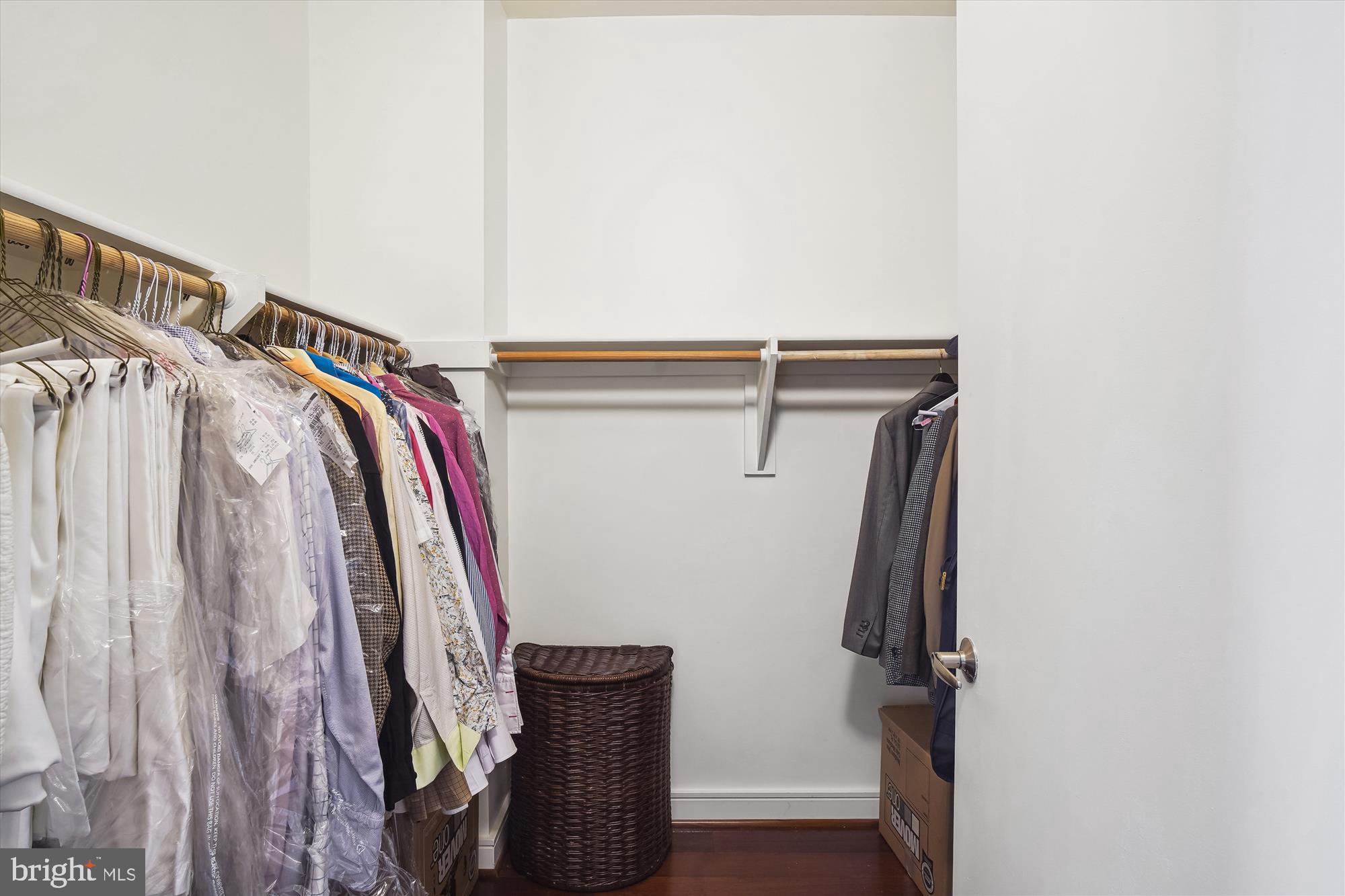 ADAGIO - Residential