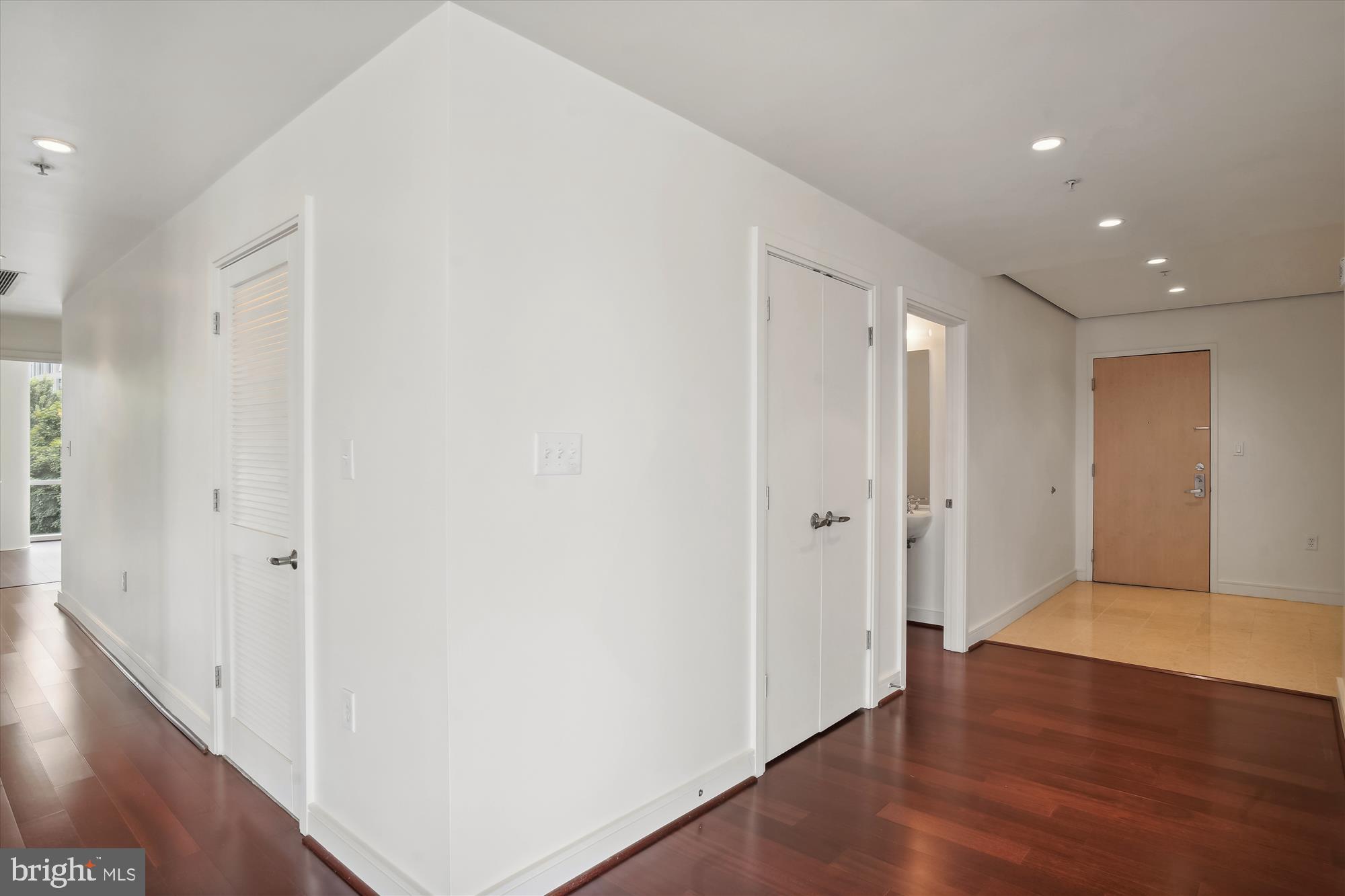 ADAGIO - Residential