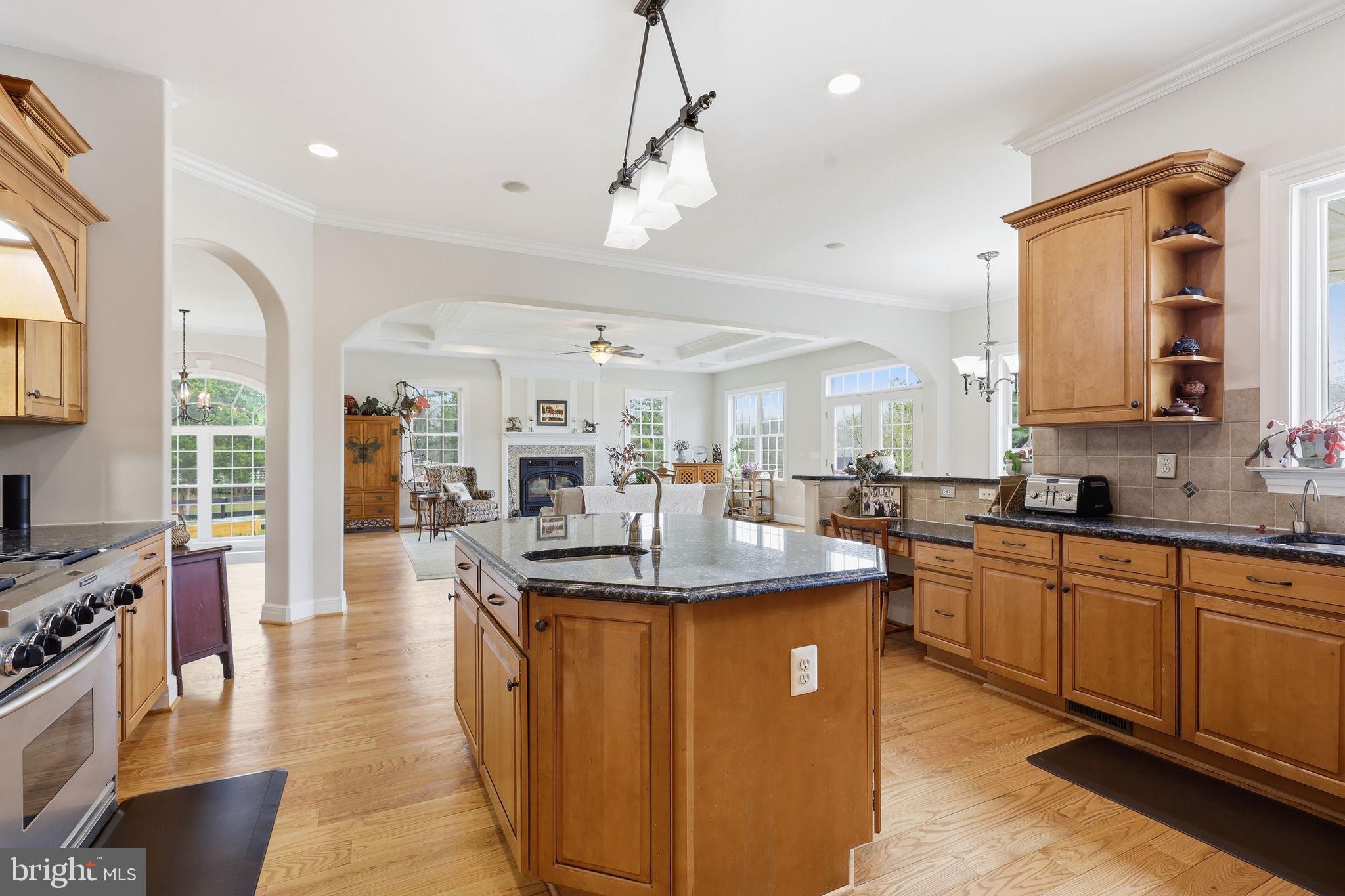 SEVEN LAKES - Residential