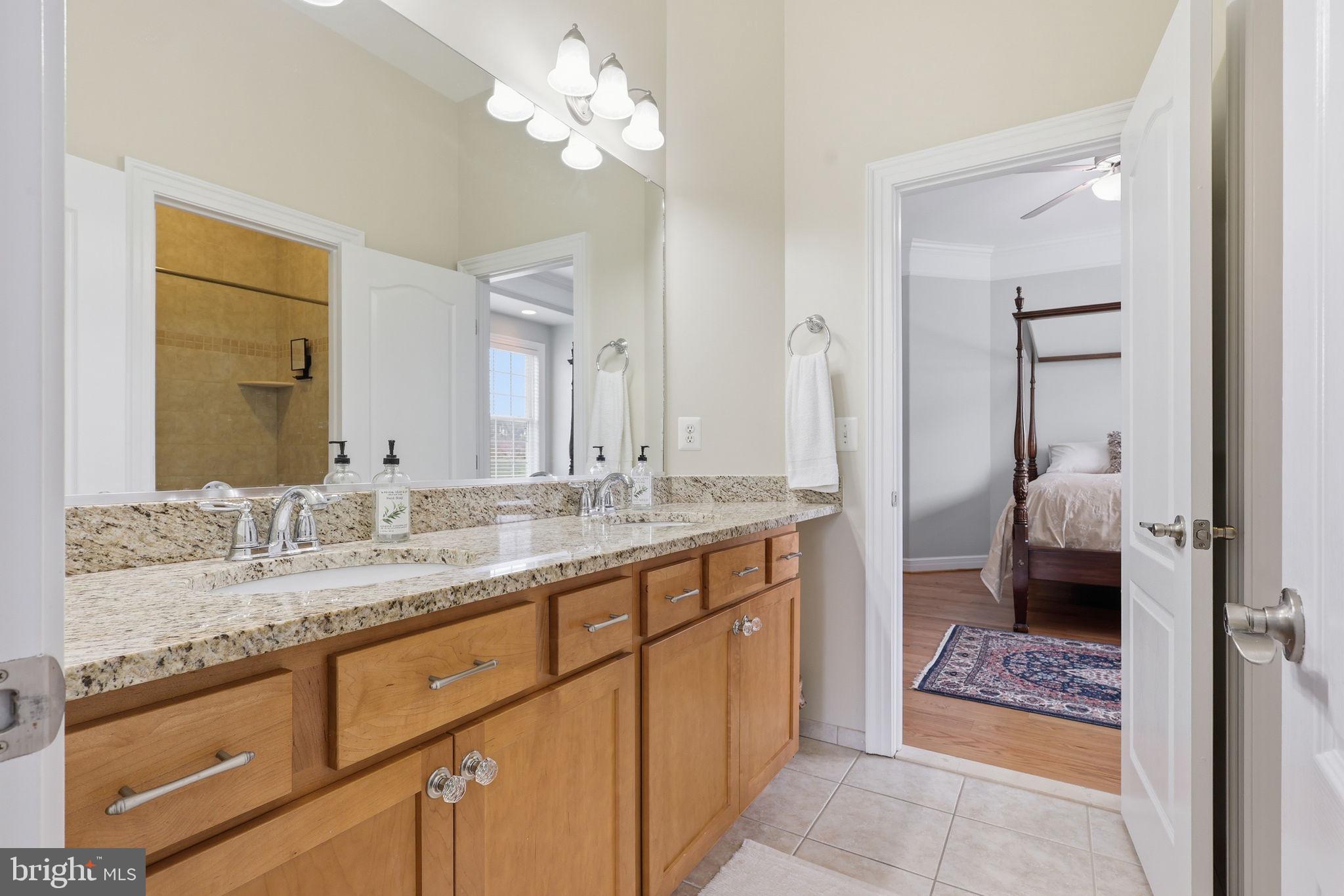 SEVEN LAKES - Residential