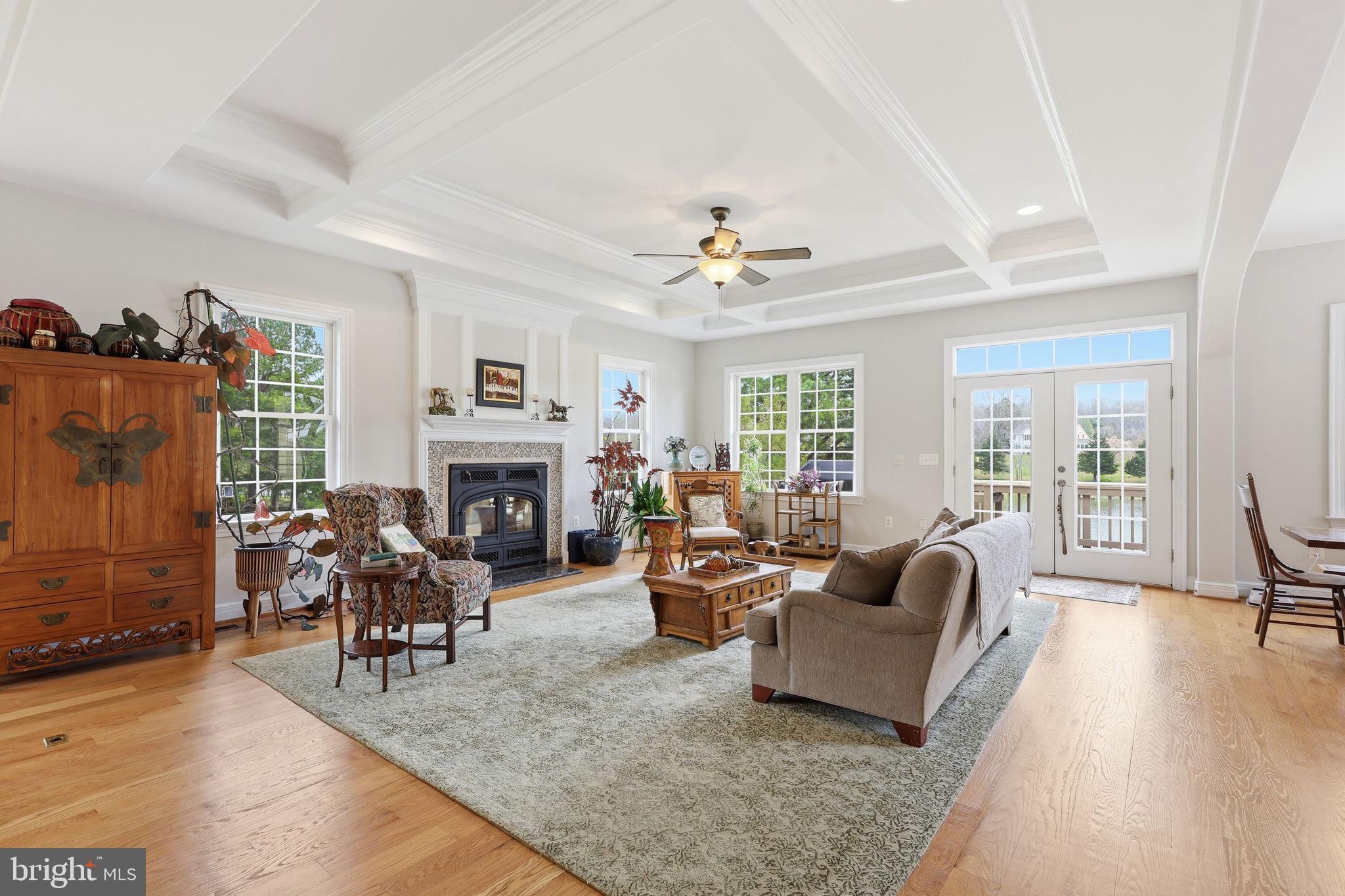 SEVEN LAKES - Residential