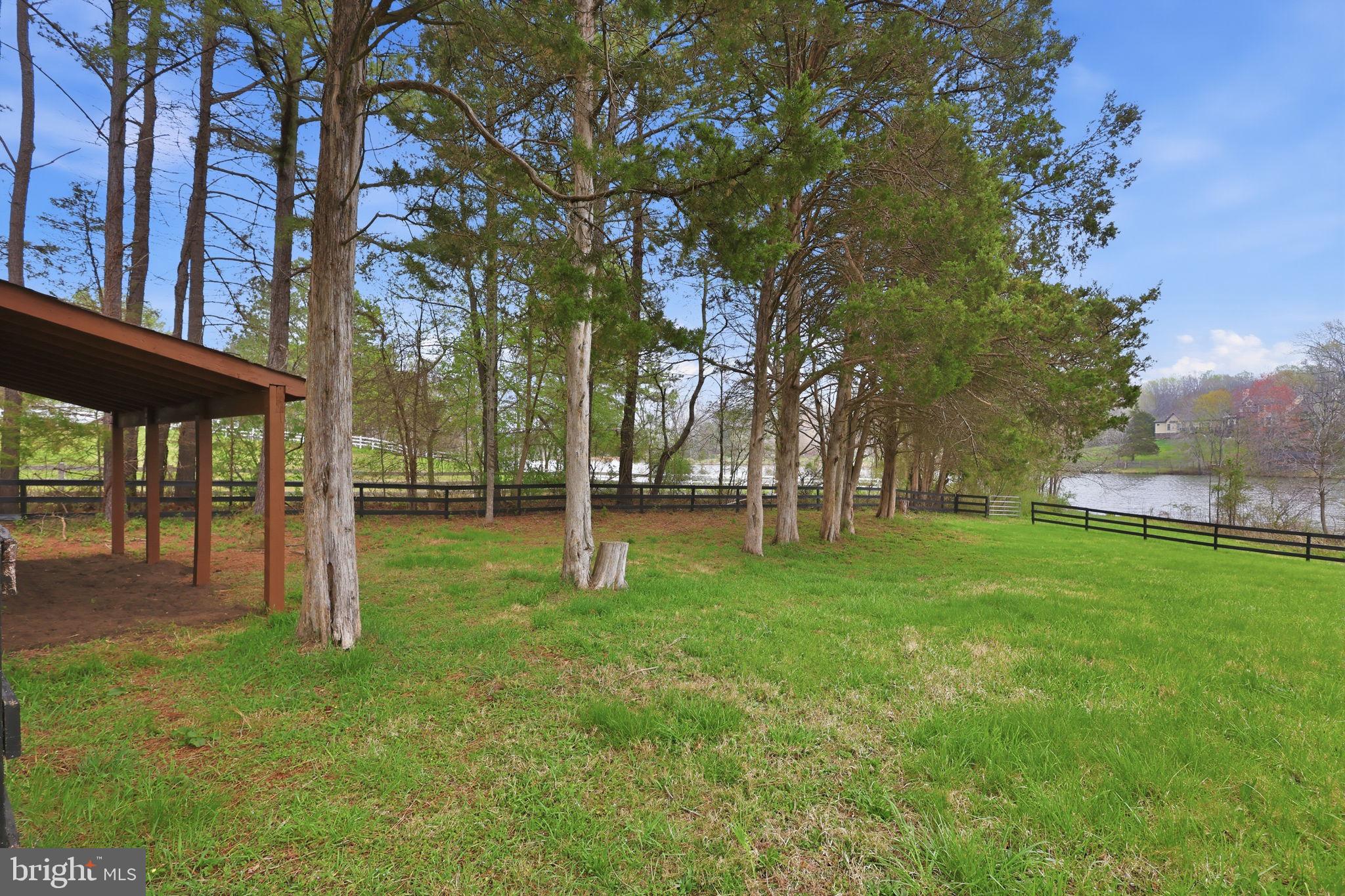 SEVEN LAKES - Residential