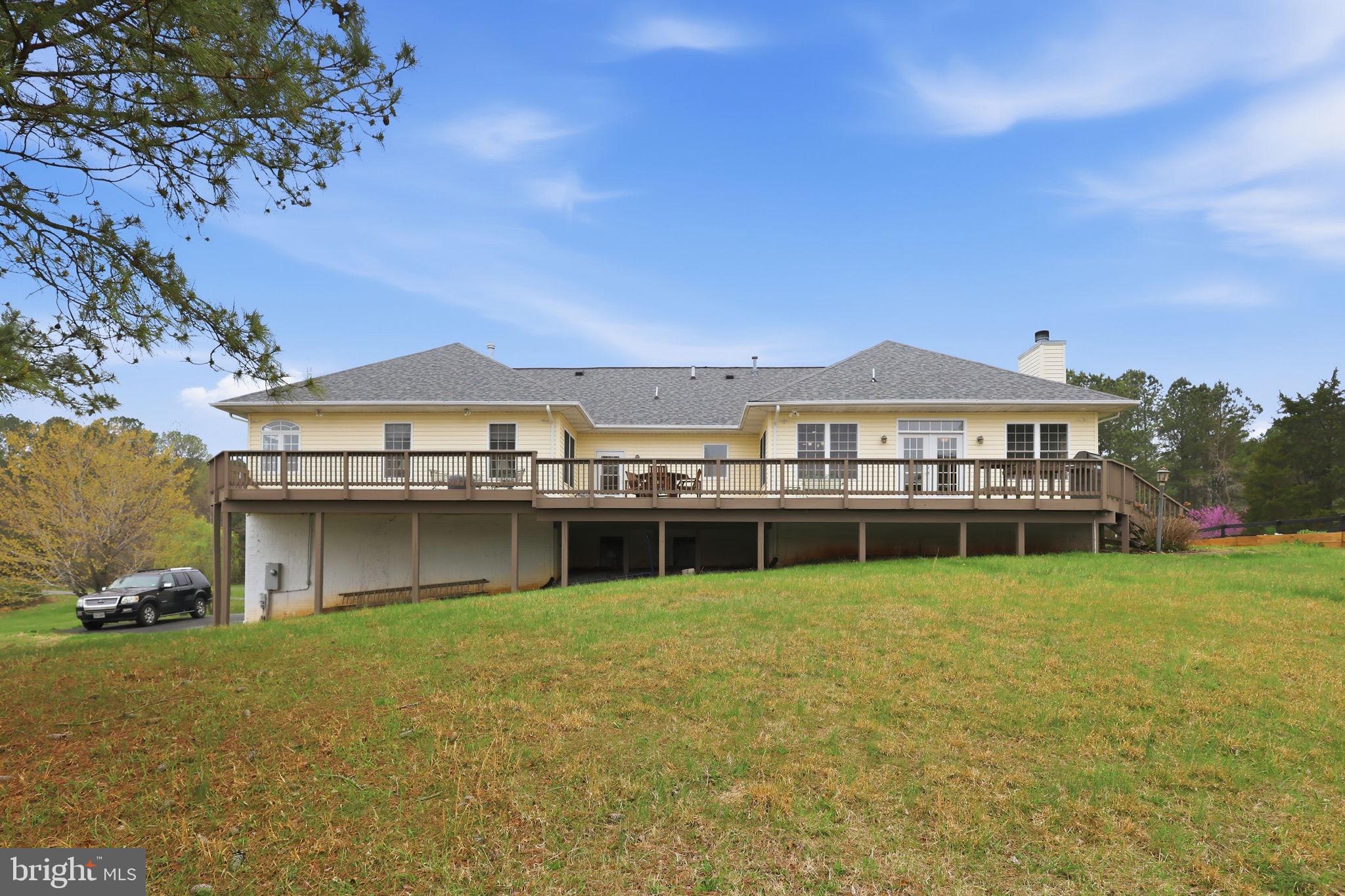 SEVEN LAKES - Residential