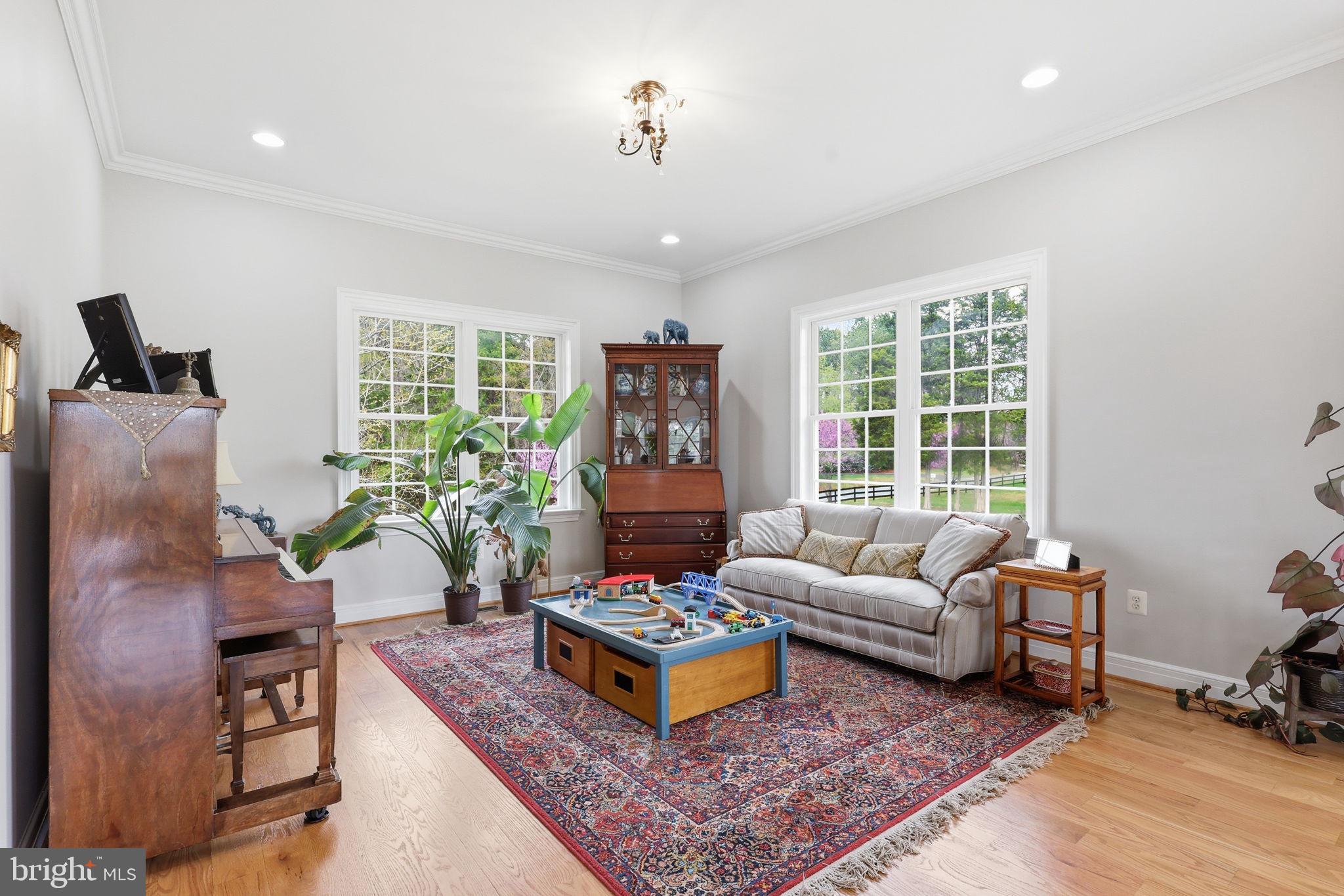 SEVEN LAKES - Residential