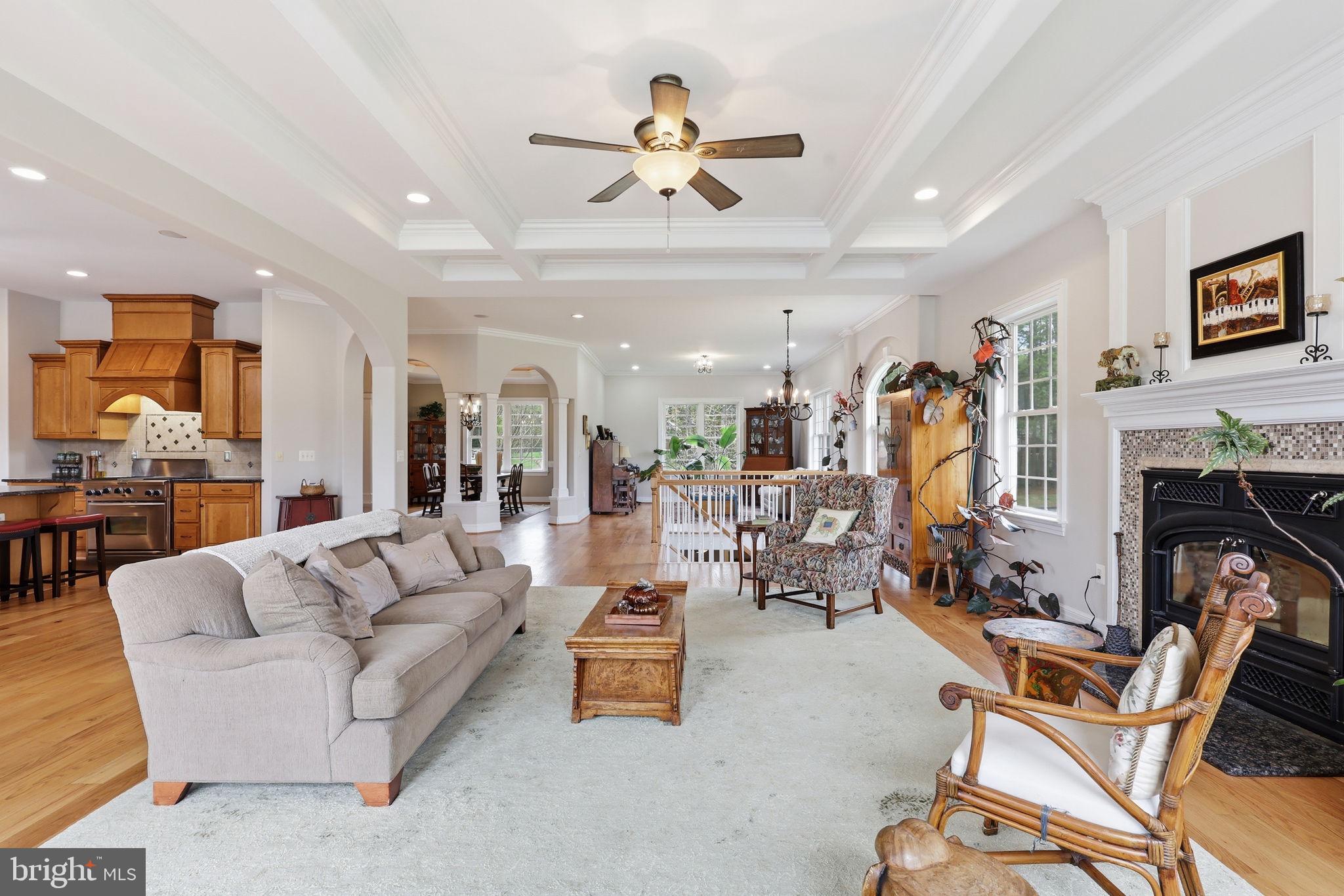 SEVEN LAKES - Residential