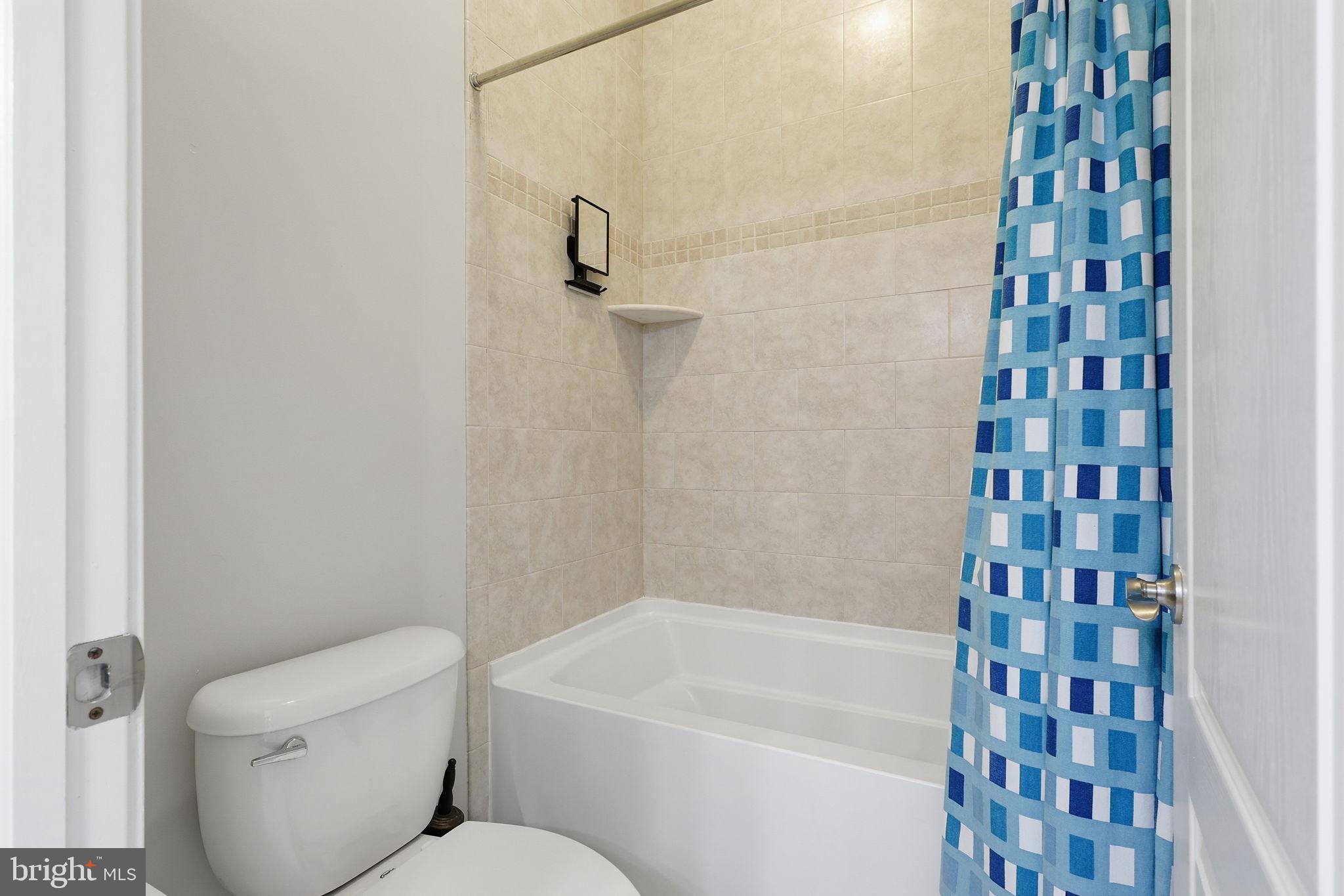 SEVEN LAKES - Residential