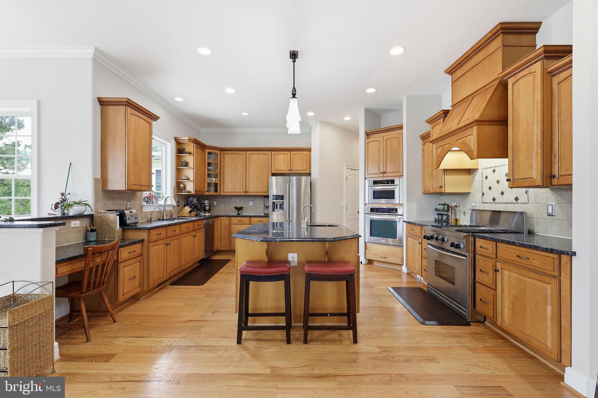 SEVEN LAKES - Residential