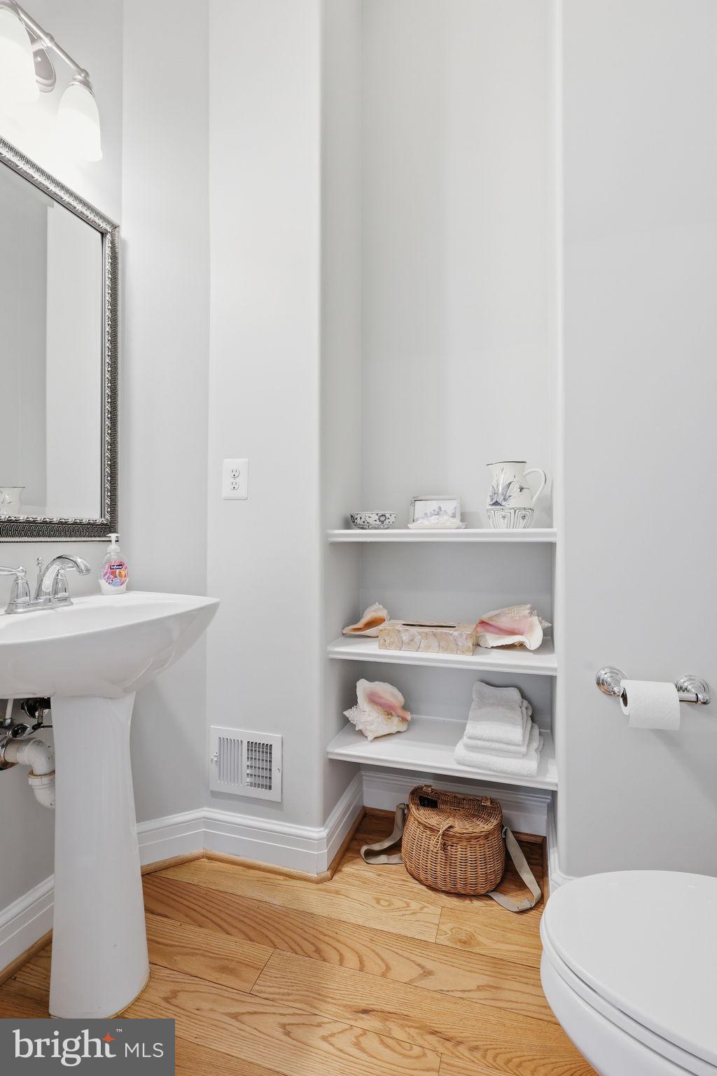 SEVEN LAKES - Residential