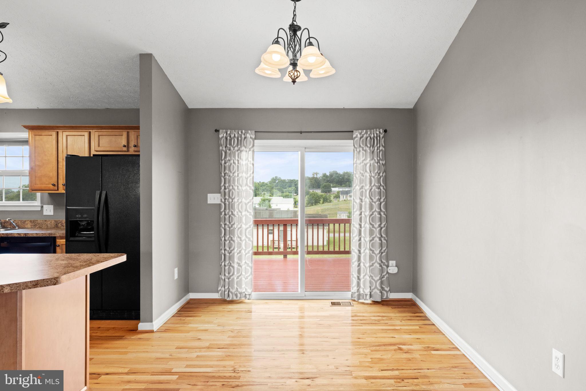 MADISON ESTATES - Residential