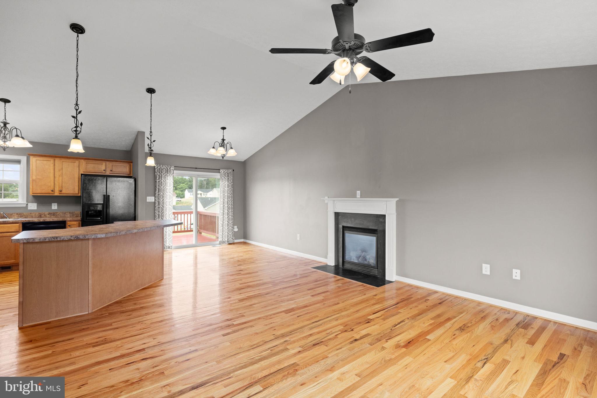 MADISON ESTATES - Residential