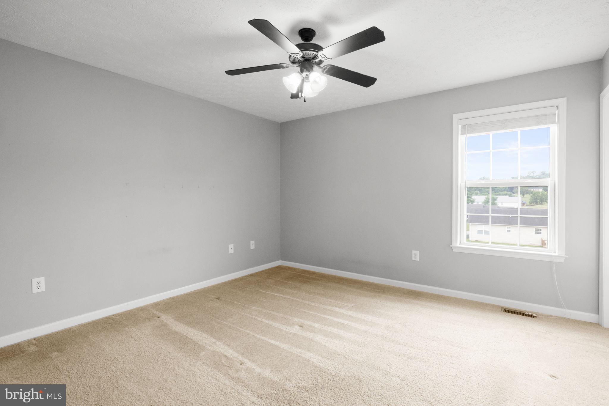 MADISON ESTATES - Residential