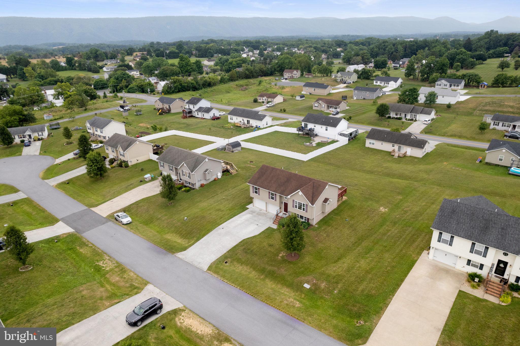 MADISON ESTATES - Residential