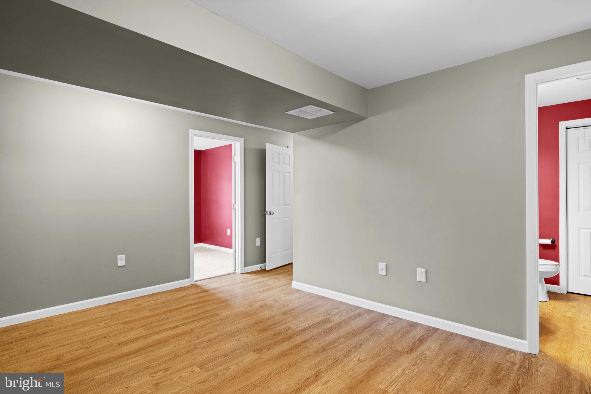 MADISON ESTATES - Residential