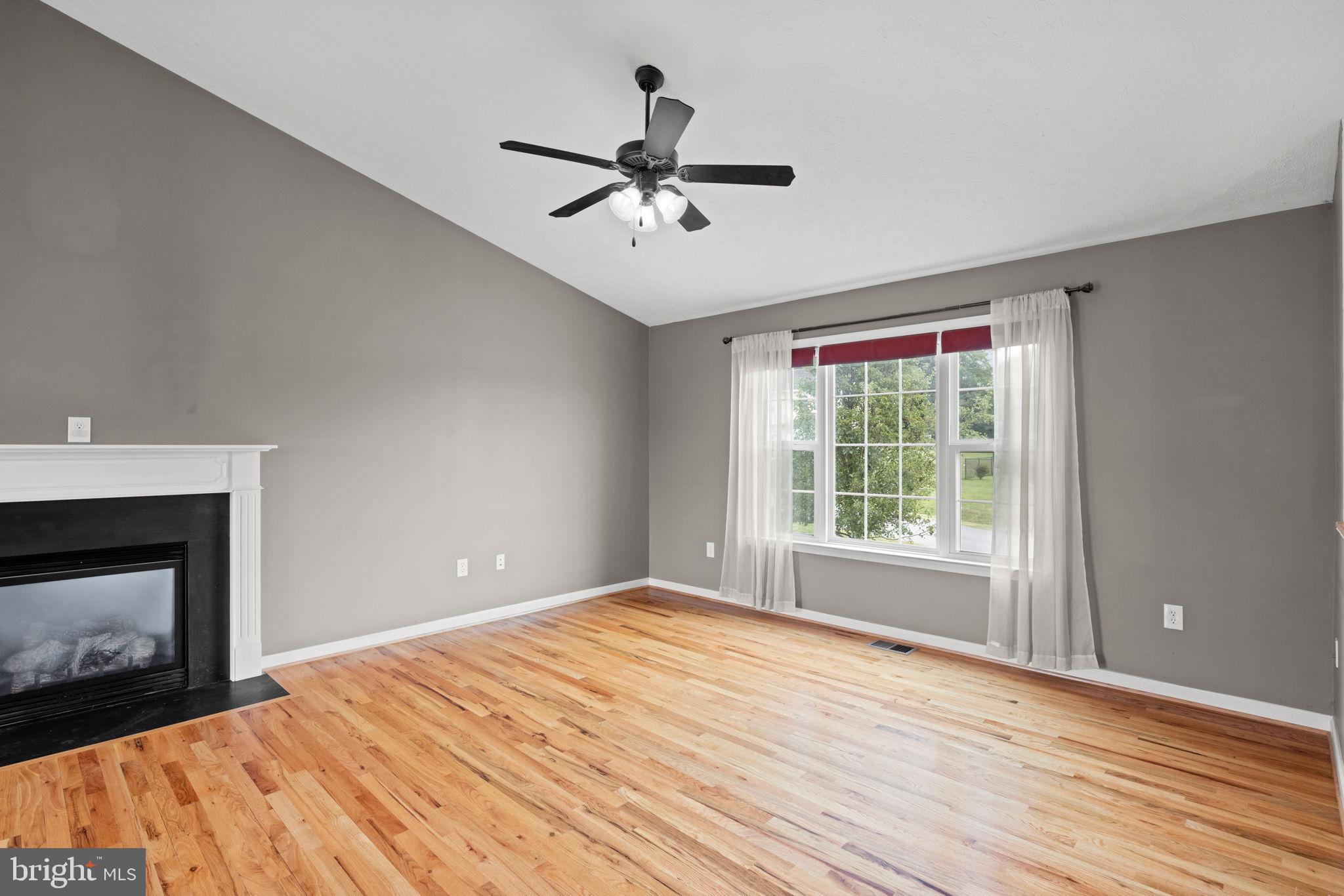 MADISON ESTATES - Residential