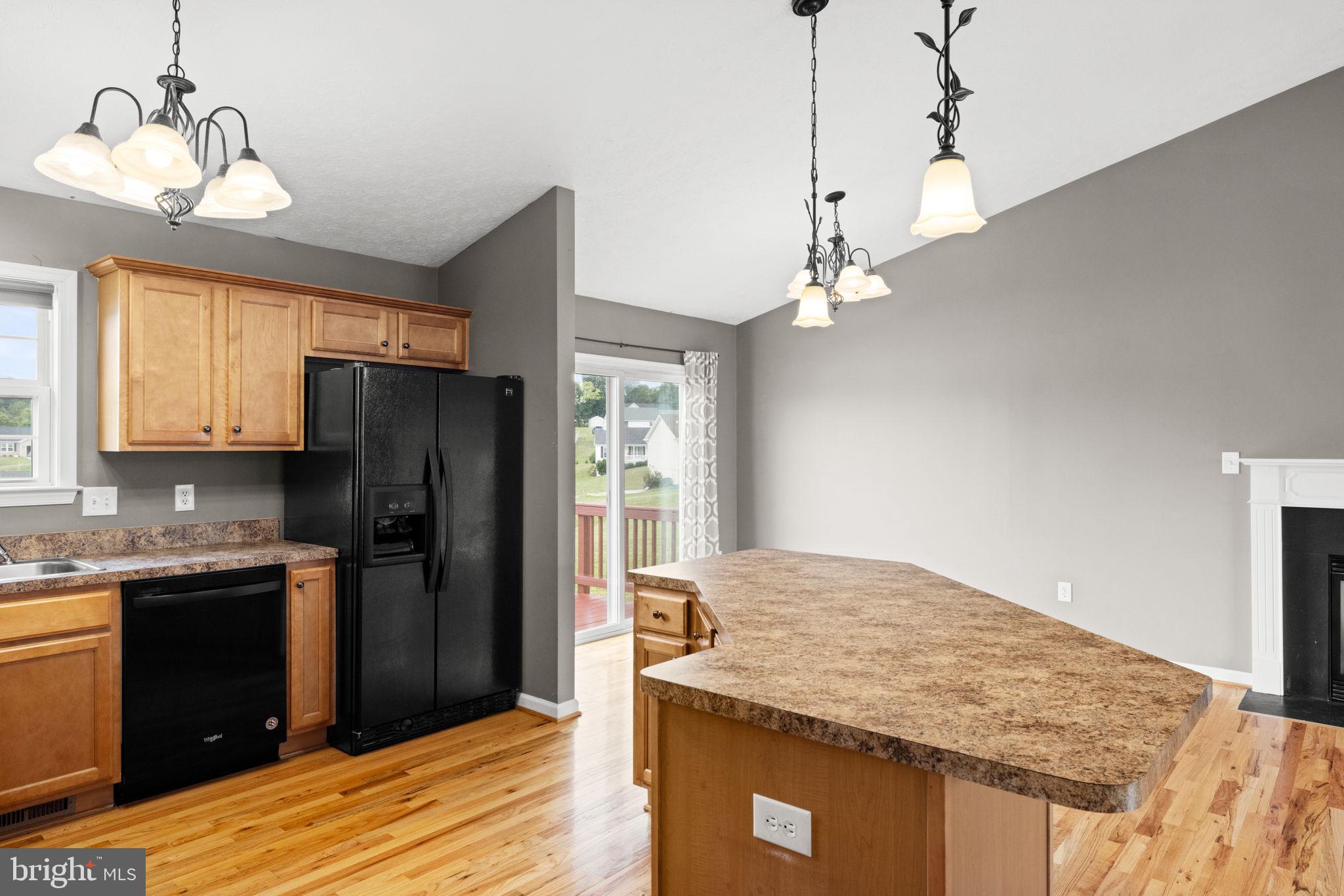 MADISON ESTATES - Residential