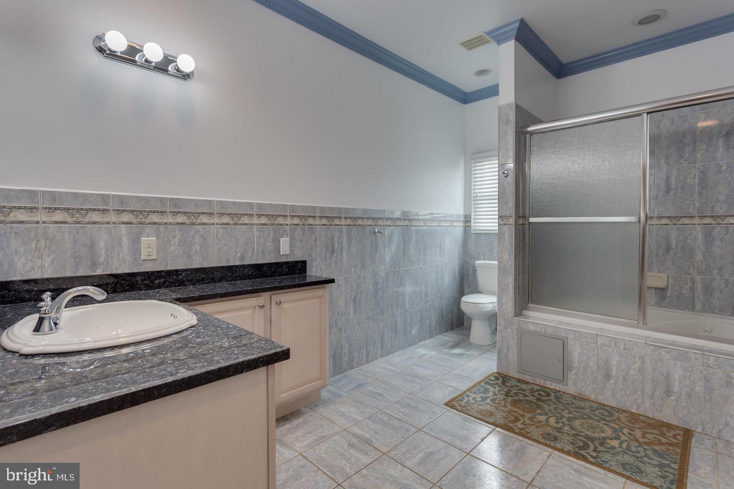 WARBURTON OAKS - Residential