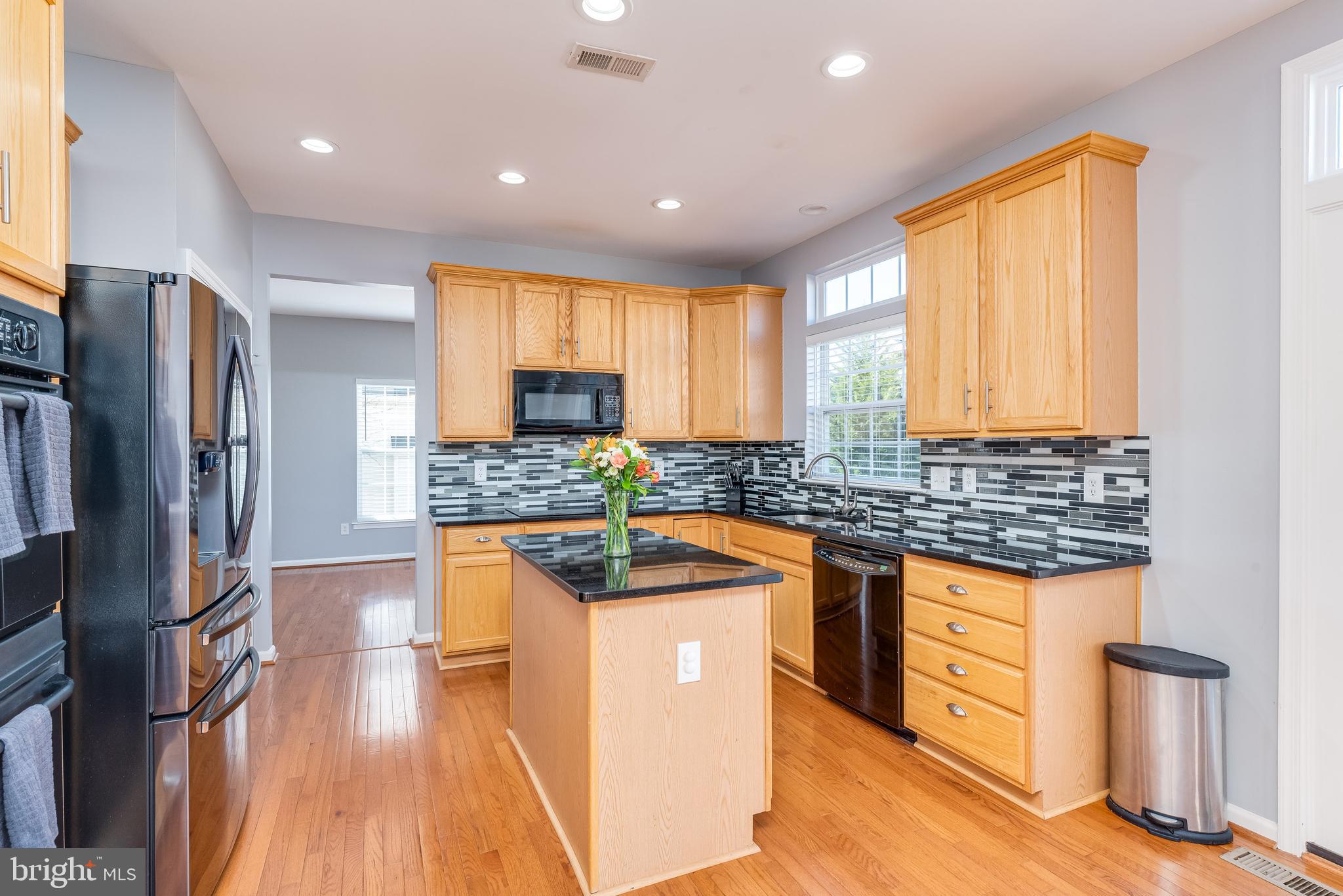 LAKELAND PLACE - Residential