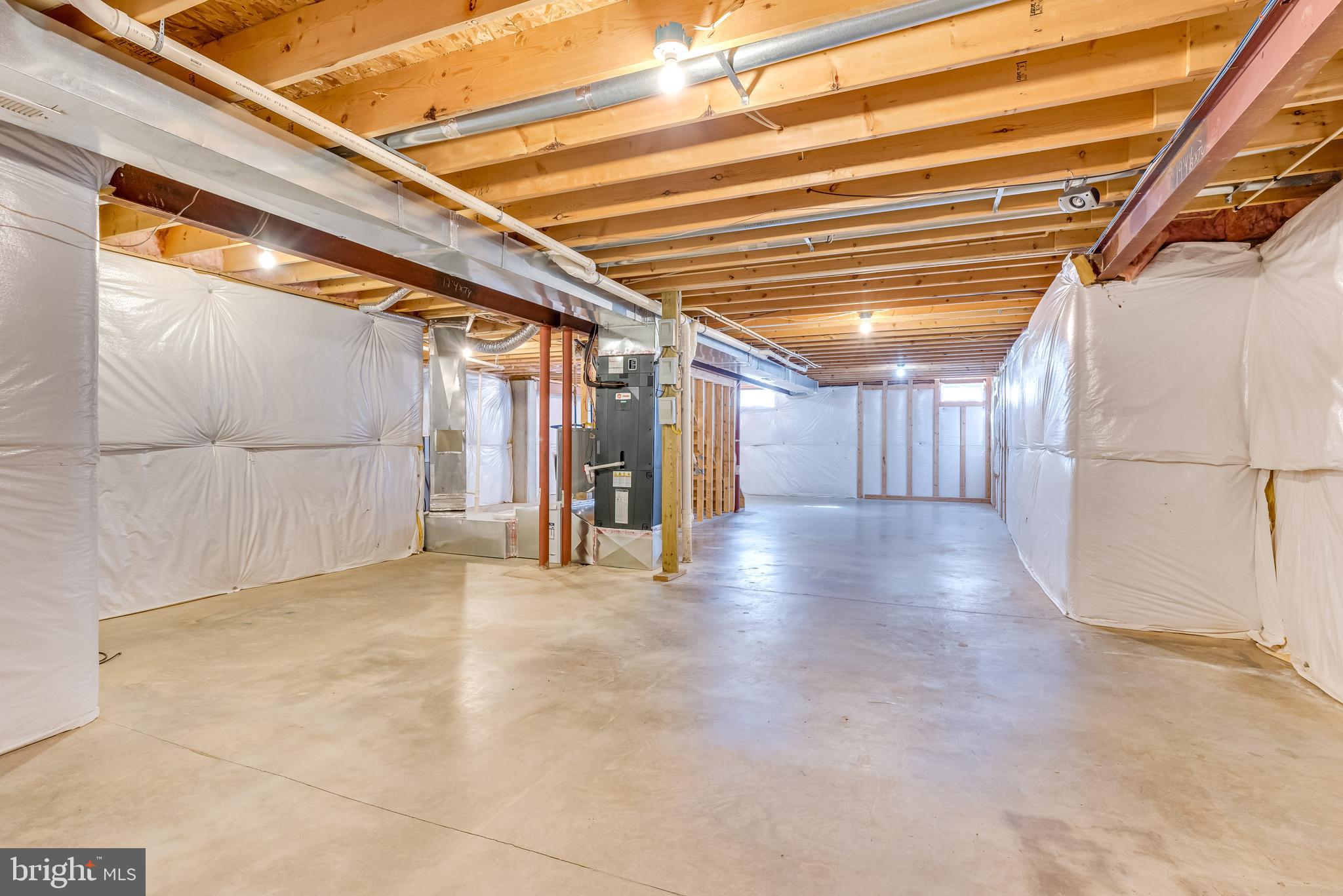 LAKELAND PLACE - Residential