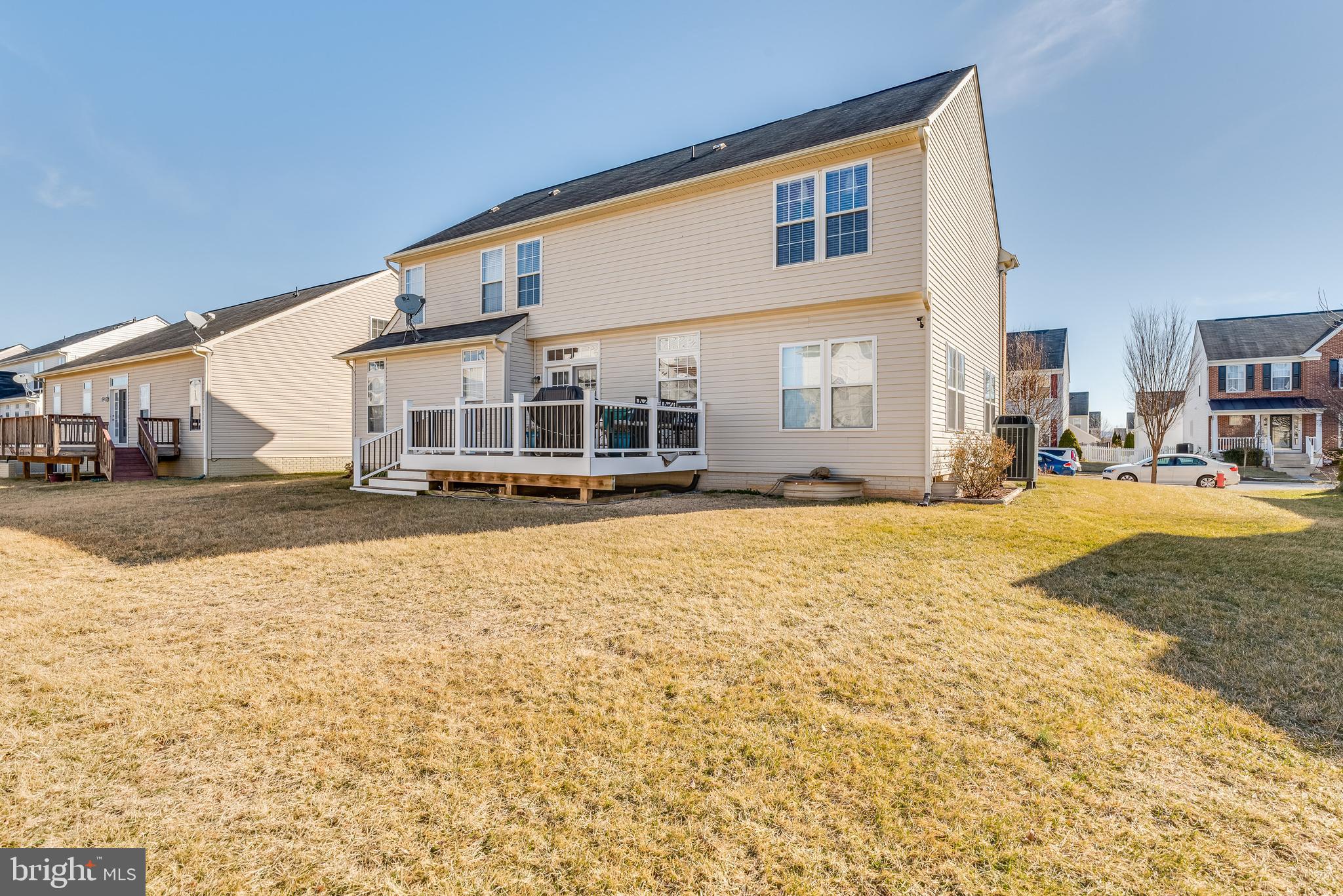 LAKELAND PLACE - Residential