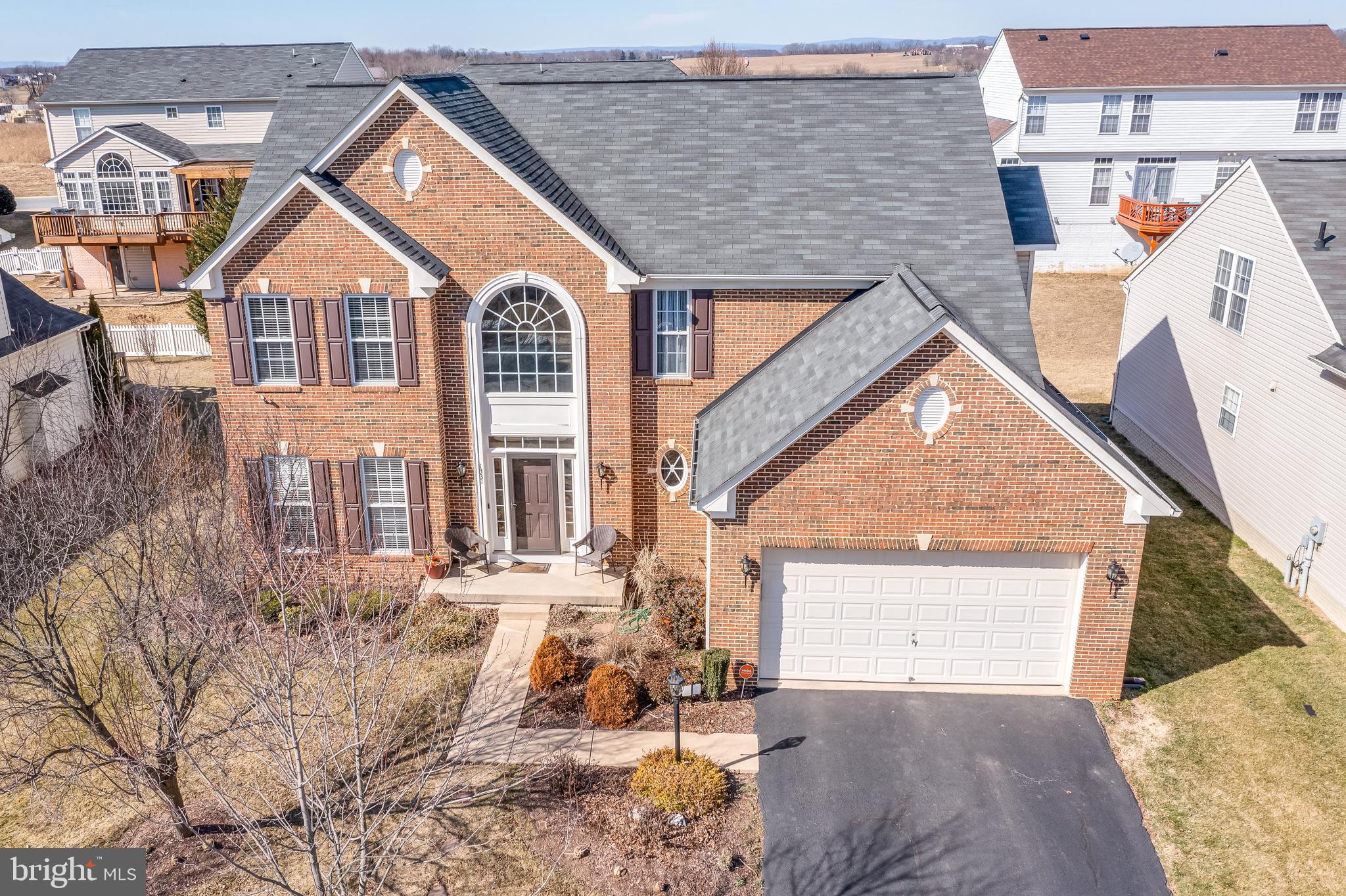 LAKELAND PLACE - Residential