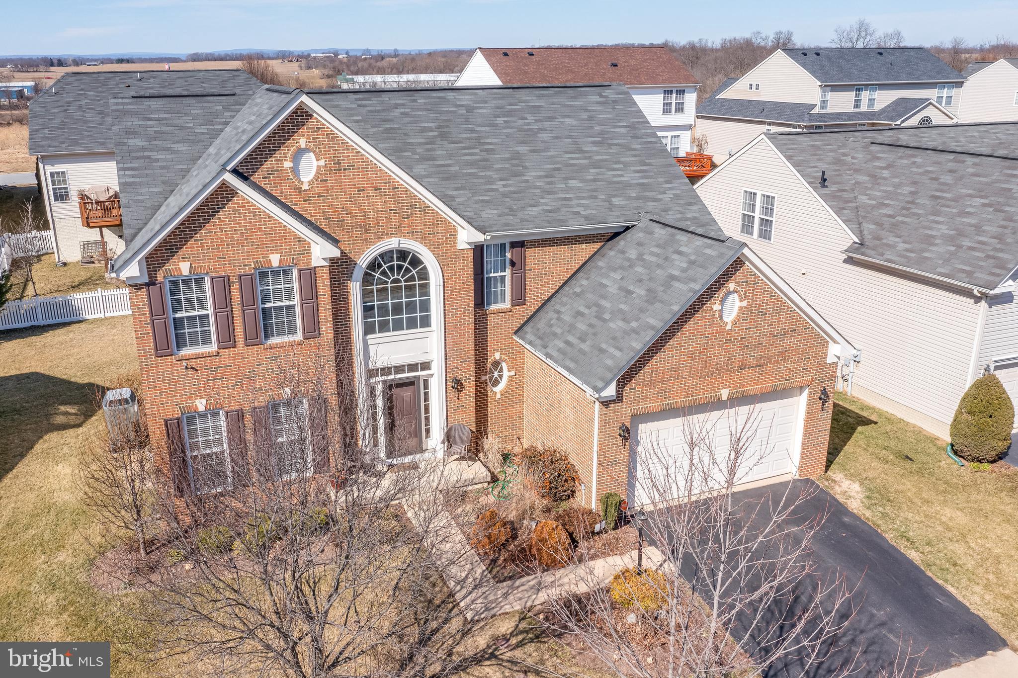 LAKELAND PLACE - Residential