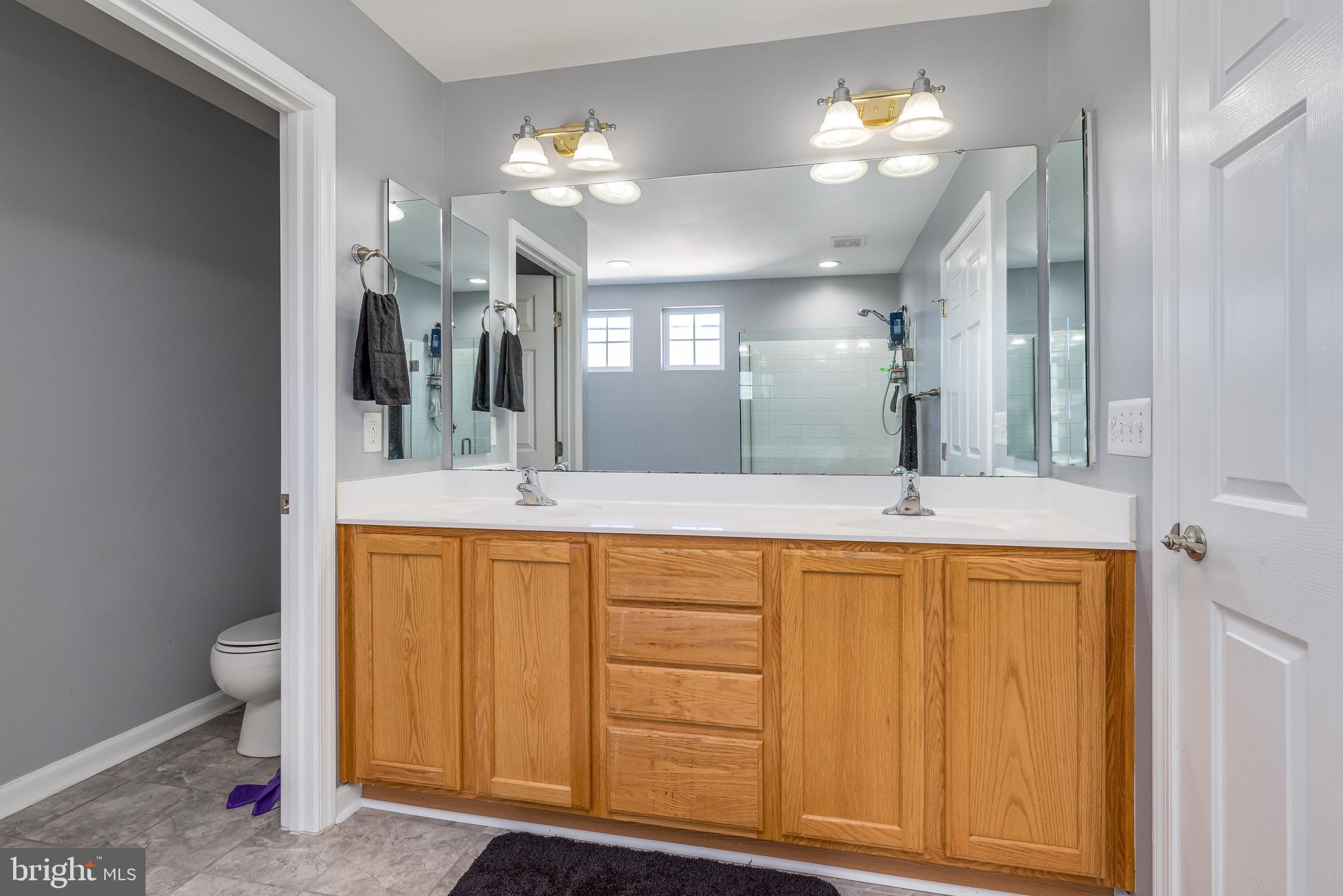 LAKELAND PLACE - Residential