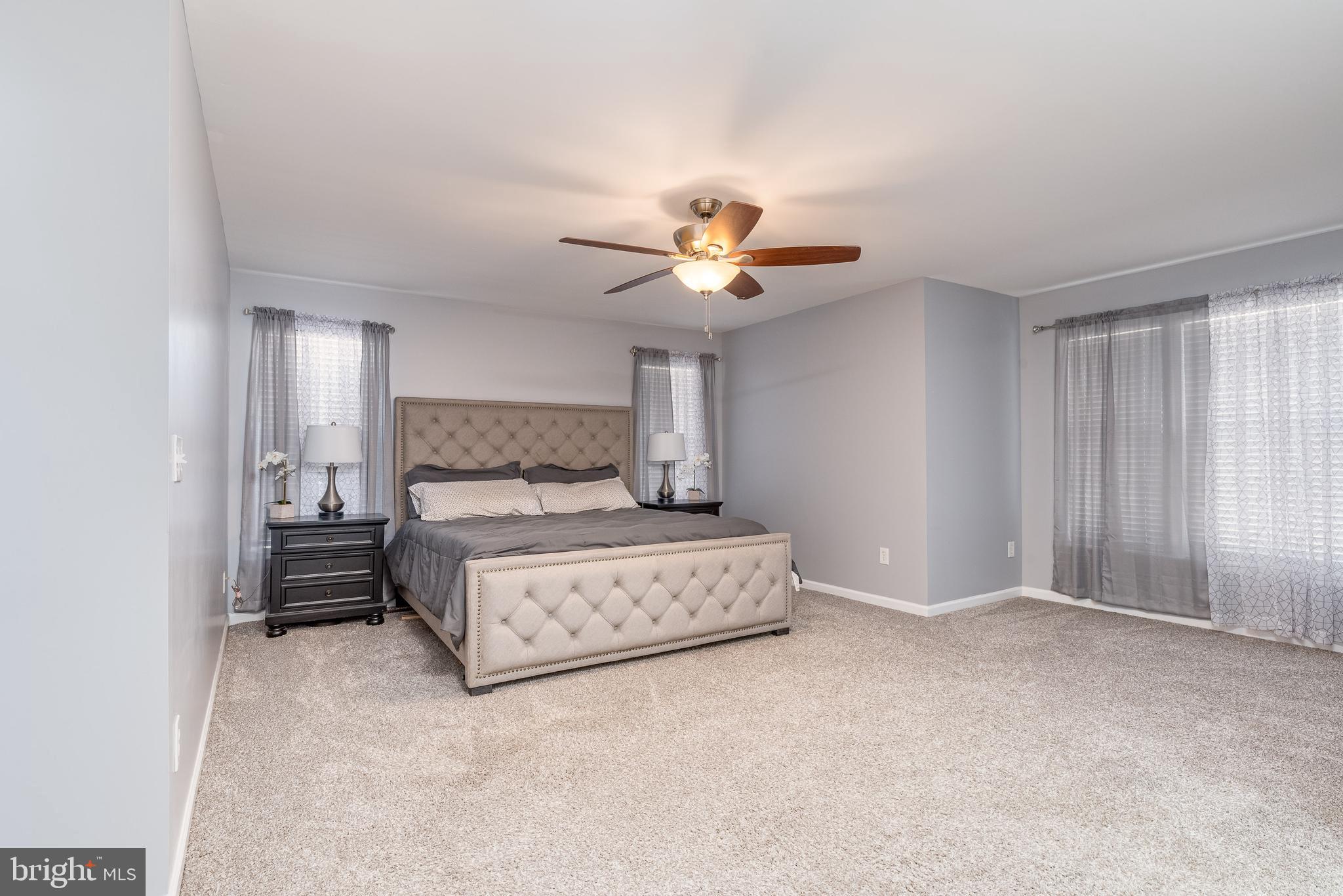 LAKELAND PLACE - Residential