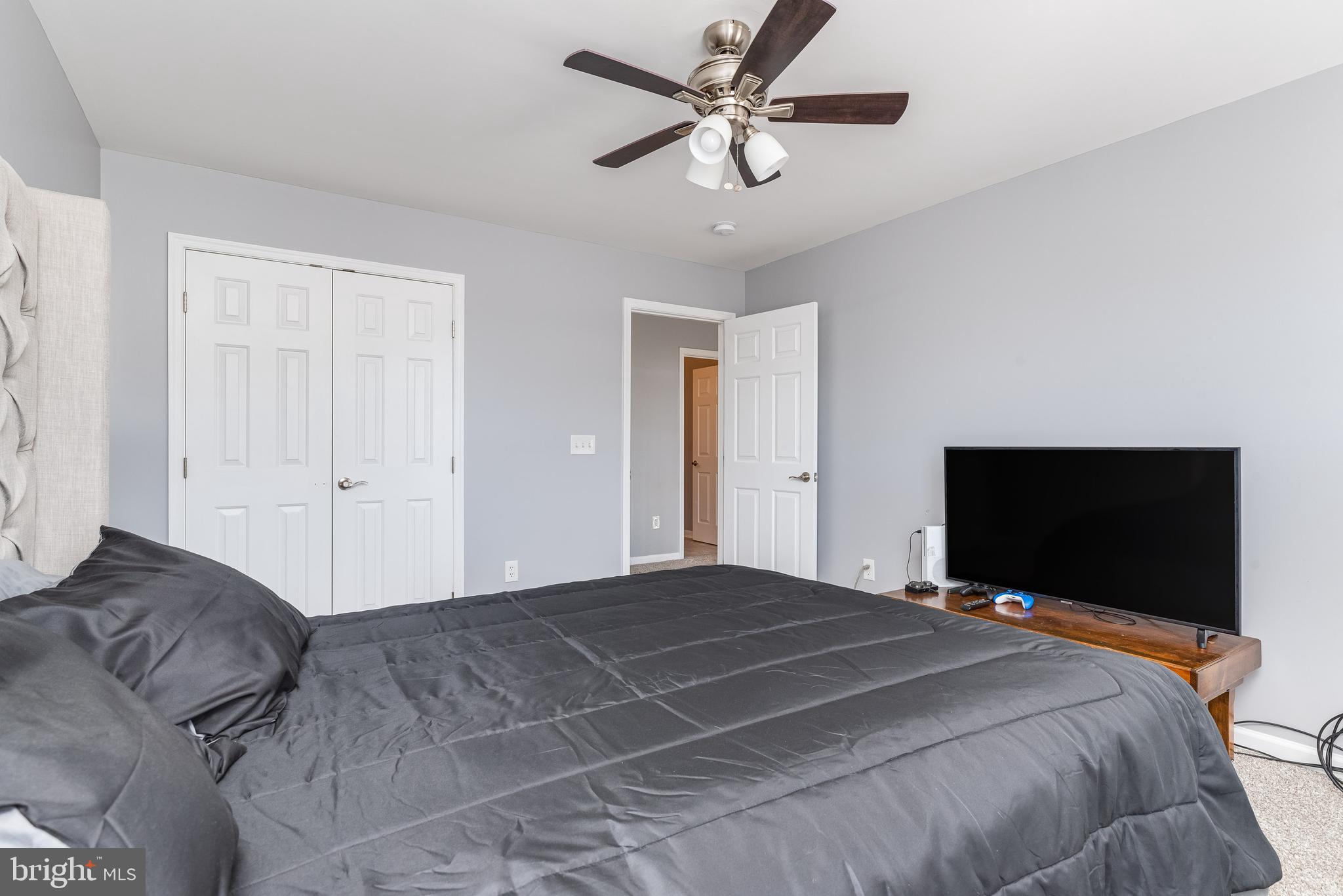 LAKELAND PLACE - Residential