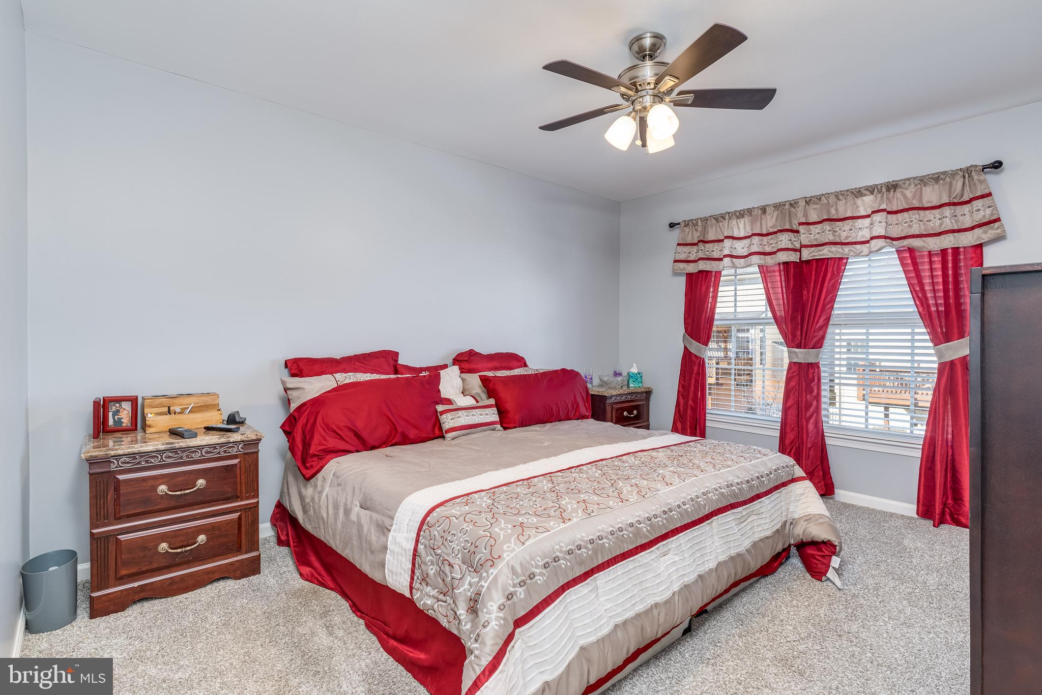 LAKELAND PLACE - Residential