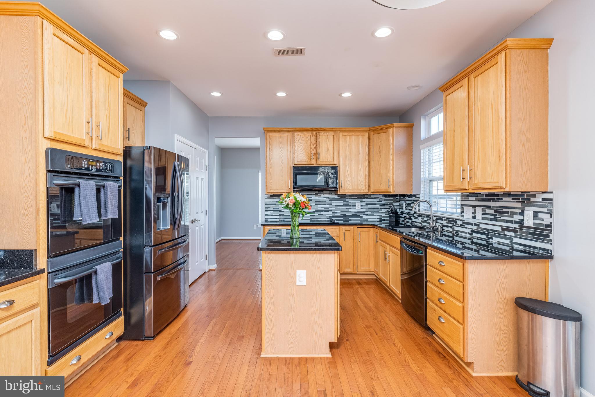 LAKELAND PLACE - Residential