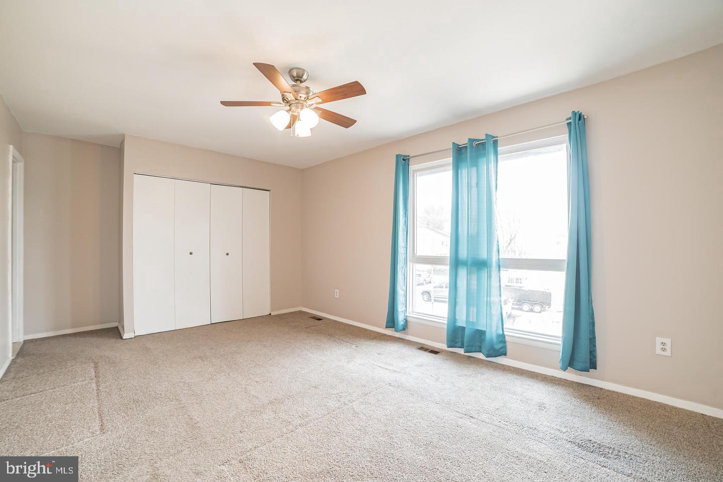 CROFTON MEADOWS - Residential Lease