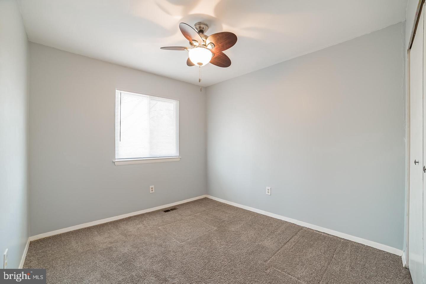 CROFTON MEADOWS - Residential Lease