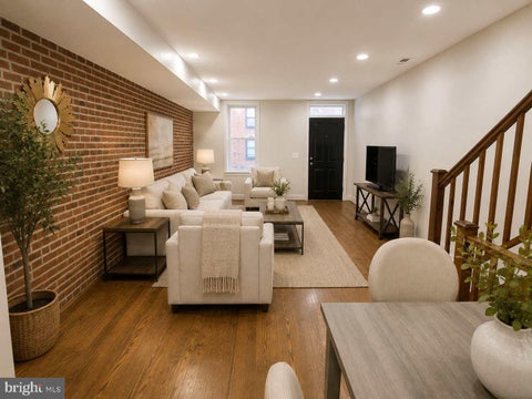 Townhouse For Rent - 1832 Light Street<br/> Baltimore City County, BALTIMORE, MD 21230