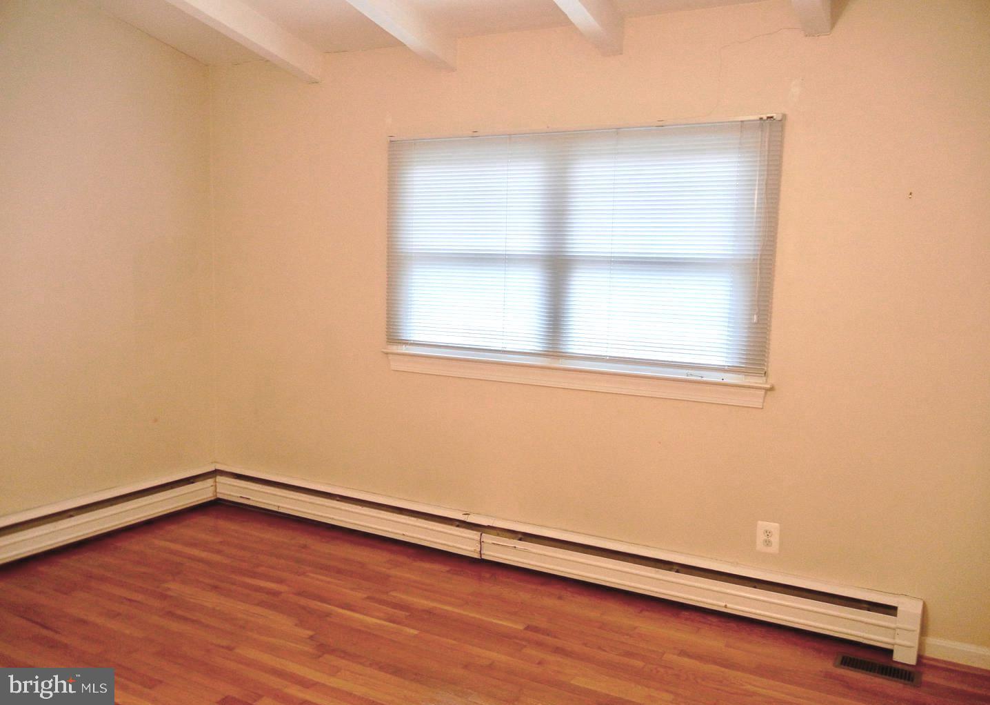 SUNNY VIEW - Residential Lease