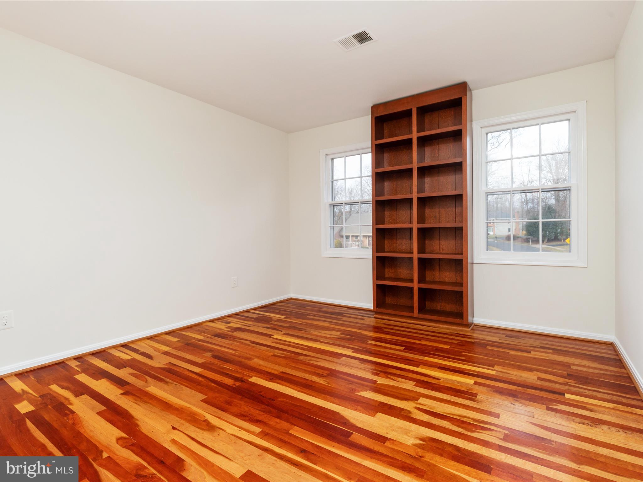 FOX MILL WOODS - Residential